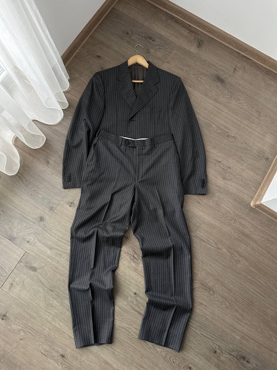 Corneliani × Vintage Vintage Corneliani Lana Extrafine Gray Striped 48R Suit Size 48R - 10 Thumbnail