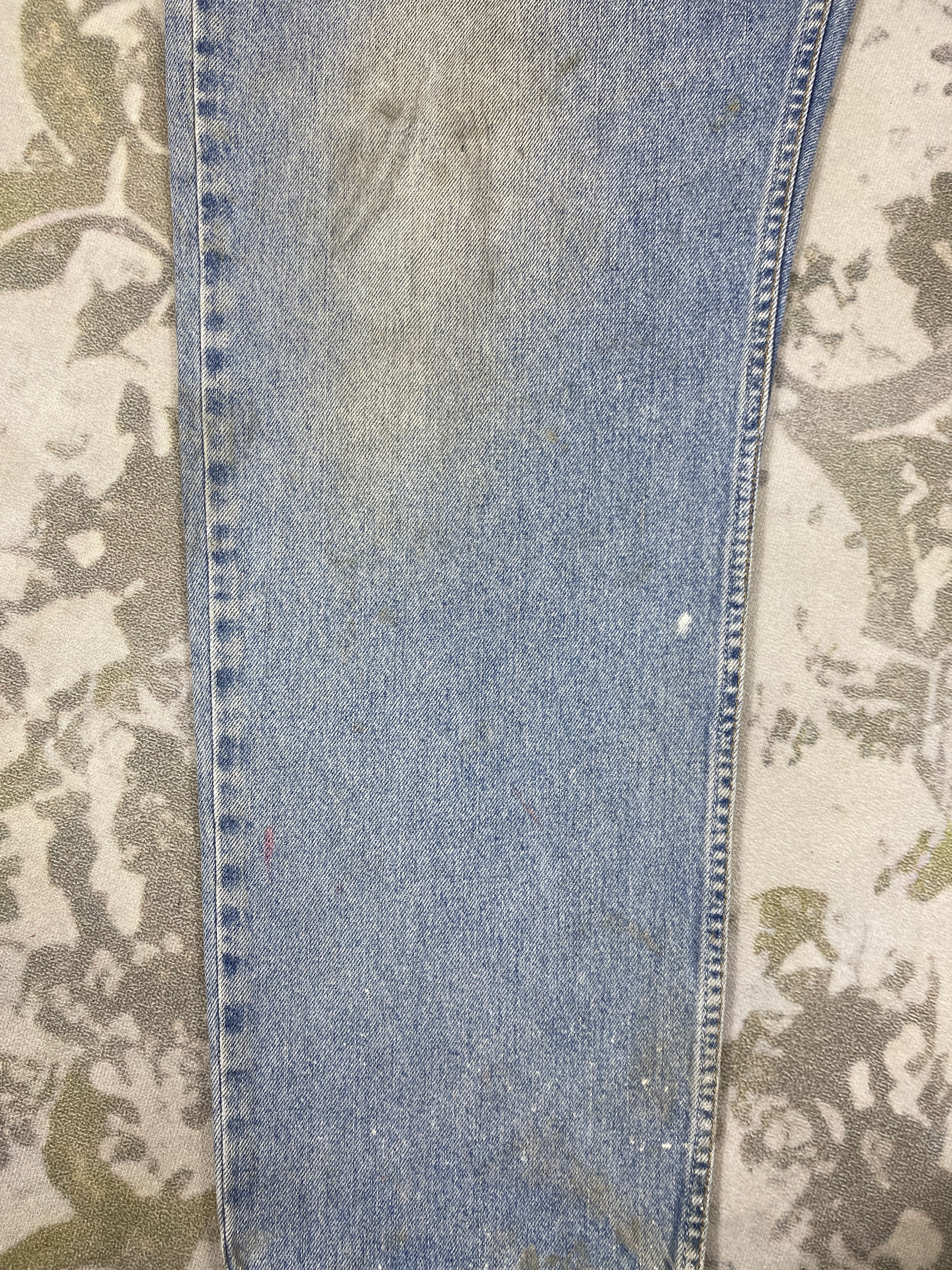 Japanese Brand Dirty Used Blue Vintage Levi's 550 41x31.5 Denim -JN1895 Size US 41 - 15 Thumbnail
