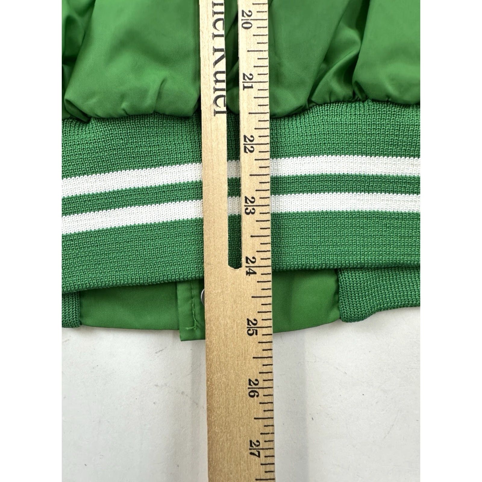 Vintage VINTAGE Auburn Sportswear Jacket Men M Green 80s Bomber Nylon Satin Category: Jacket Size US M / EU 48-50 / 2 - 5 Thumbnail