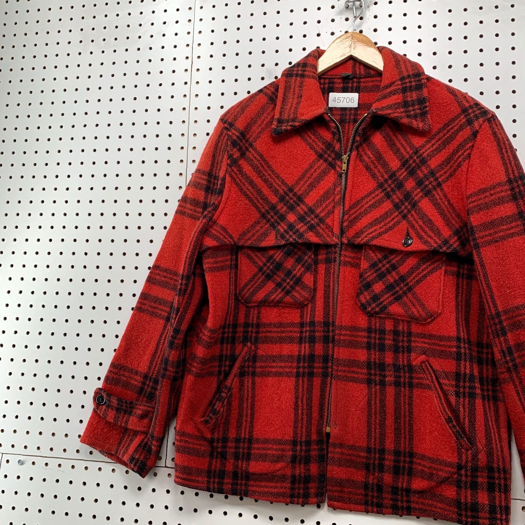 Vintage VINTAGE Hercules Wool Jacket Mens M Red Buffalo Plaid Hunting Western 60s 50s Bomber Jacket Wool Pattern Modern Size US M / EU 48-50 / 2 - 3 Thumbnail
