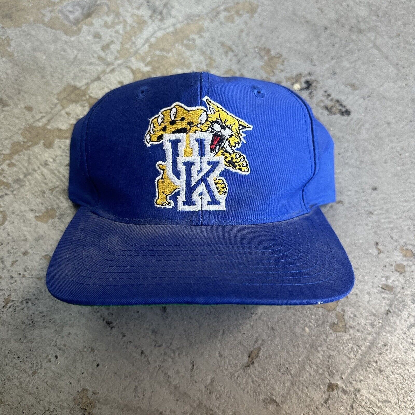 NCAA × Vintage Vintage Front Row Kentucky Wildcats Blockhead Snapback Hat Size ONE SIZE - 1 Thumbnail