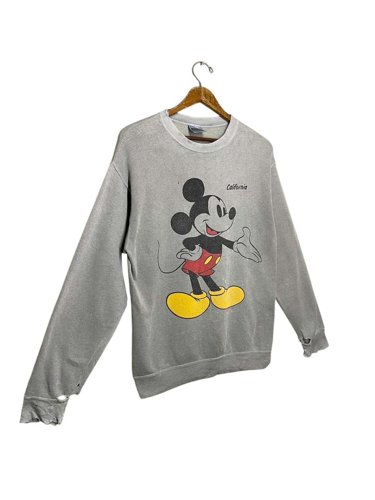 Cartoon Network × Disney × Mickey Mouse Disney mickey mouse crewneck big logo print sweatshirt Size US M / EU 48-50 / 2 - 3 Thumbnail