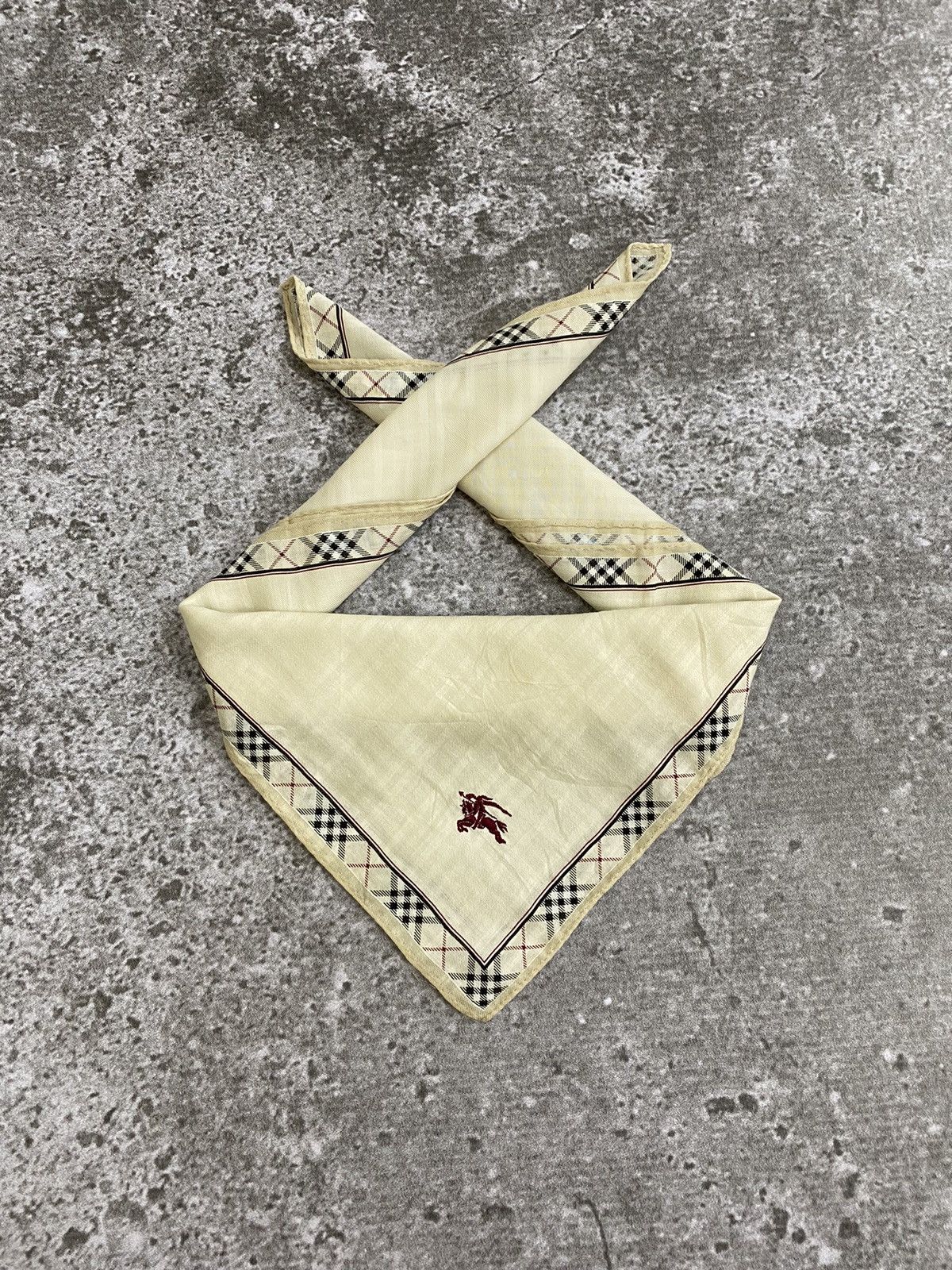 Burberry Burberrys Handkerchief / Bandana / Neckerchief Size ONE SIZE - 1 Thumbnail