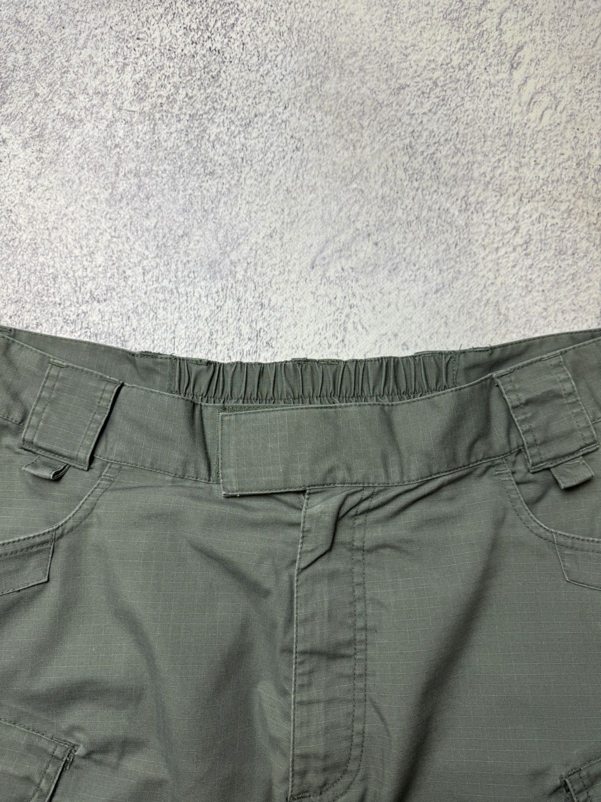 Vintage Mens Helikon-Tex Cargo Military Green Shorts Size US 38 / EU 54 - 7 Thumbnail