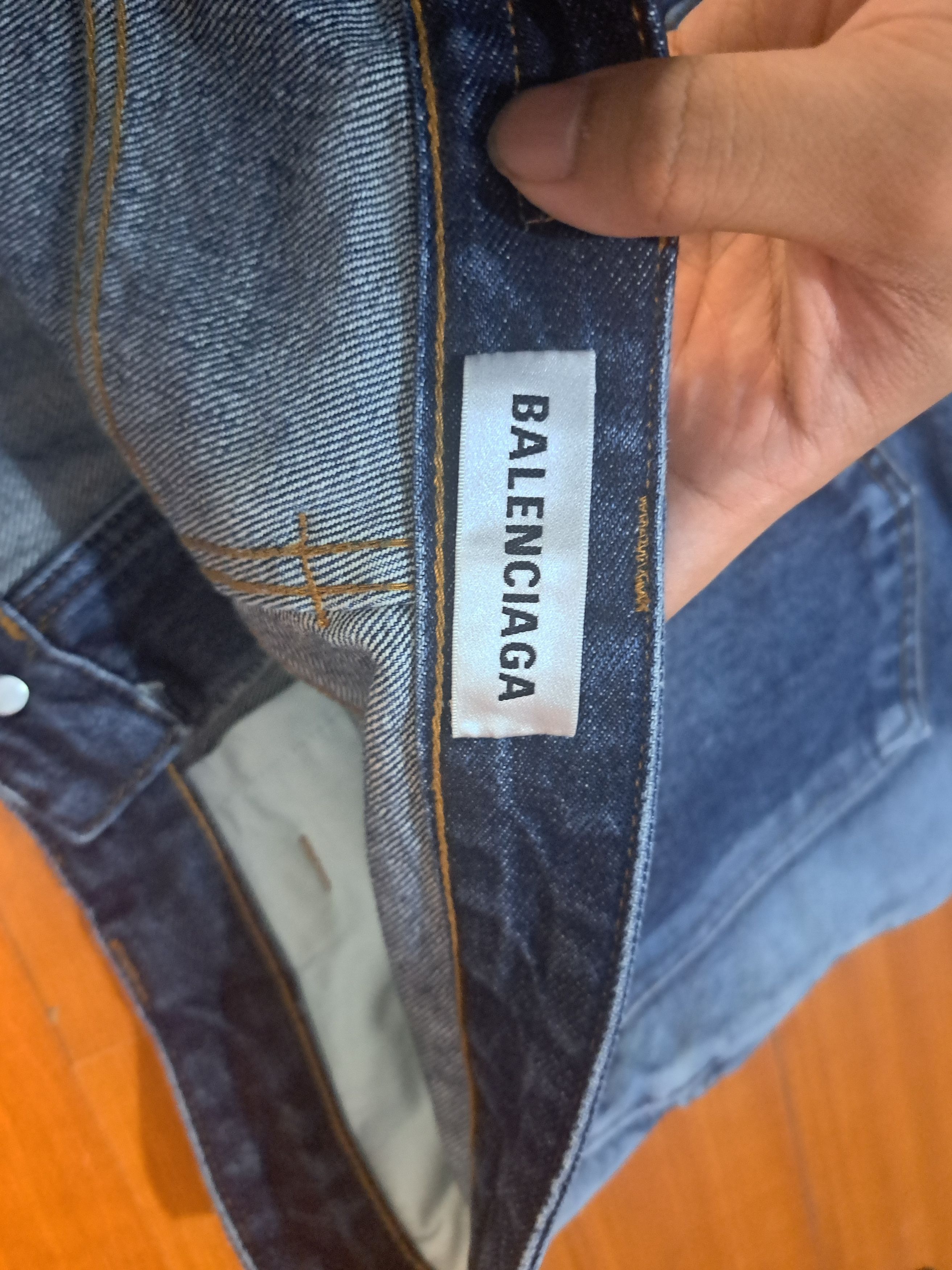 Balenciaga Balenciaga 2020 two tone baggy long jean shorts Size US 29 - 4 Thumbnail