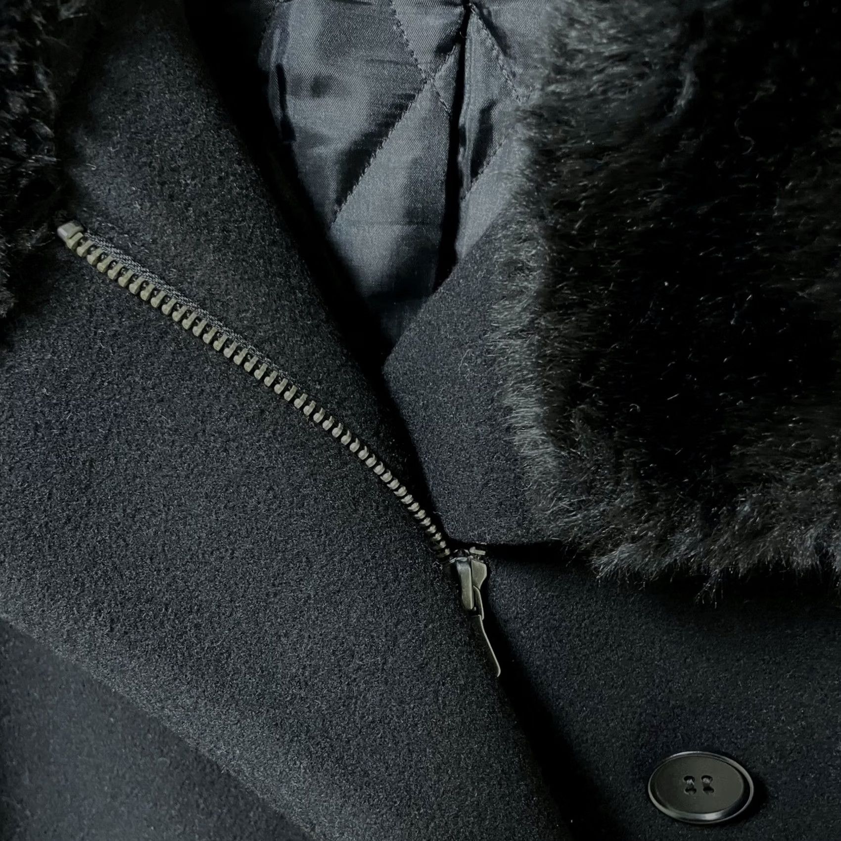 Talbots VINTAGE Talbots Coat Overcoat Wool Blend Faux Fur Collar Zip 14P Black Womens Adult Regular Knee Length Pointed Size XL / US 12-14 / IT 48-50 - 4 Thumbnail