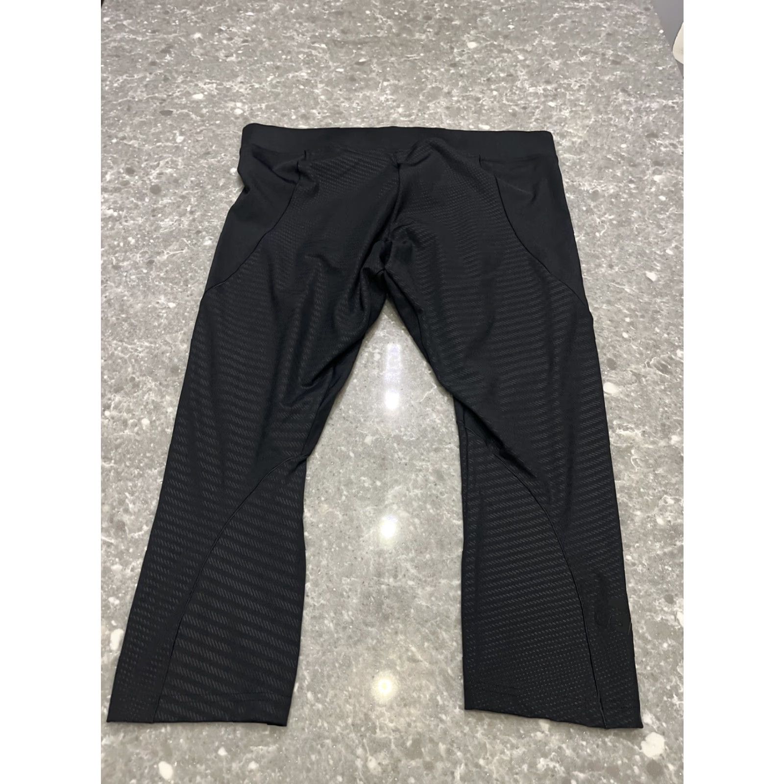 Adidas NWT Adidas ASK TEC TIG 34 2XL Crop Compression Leggings Women Black Cropped Knit? Size 40" / US 18 - 6 Thumbnail