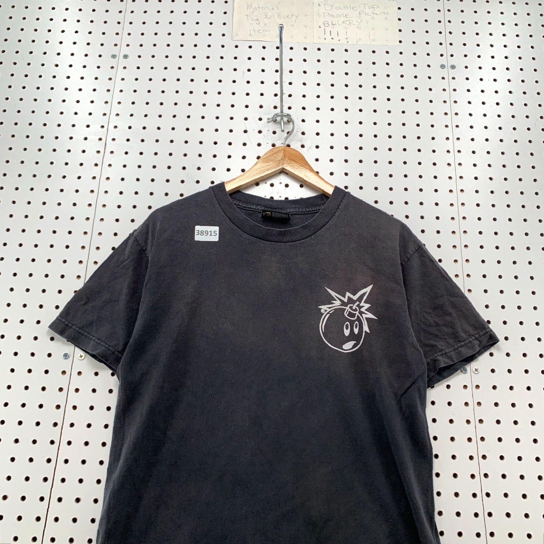 The Hundreds VINTAGE The Hundreds Graphic T-Shirt Men’s Medium Black Skateboard Bomb Hip Hop Size US M / EU 48-50 / 2 - 3 Thumbnail