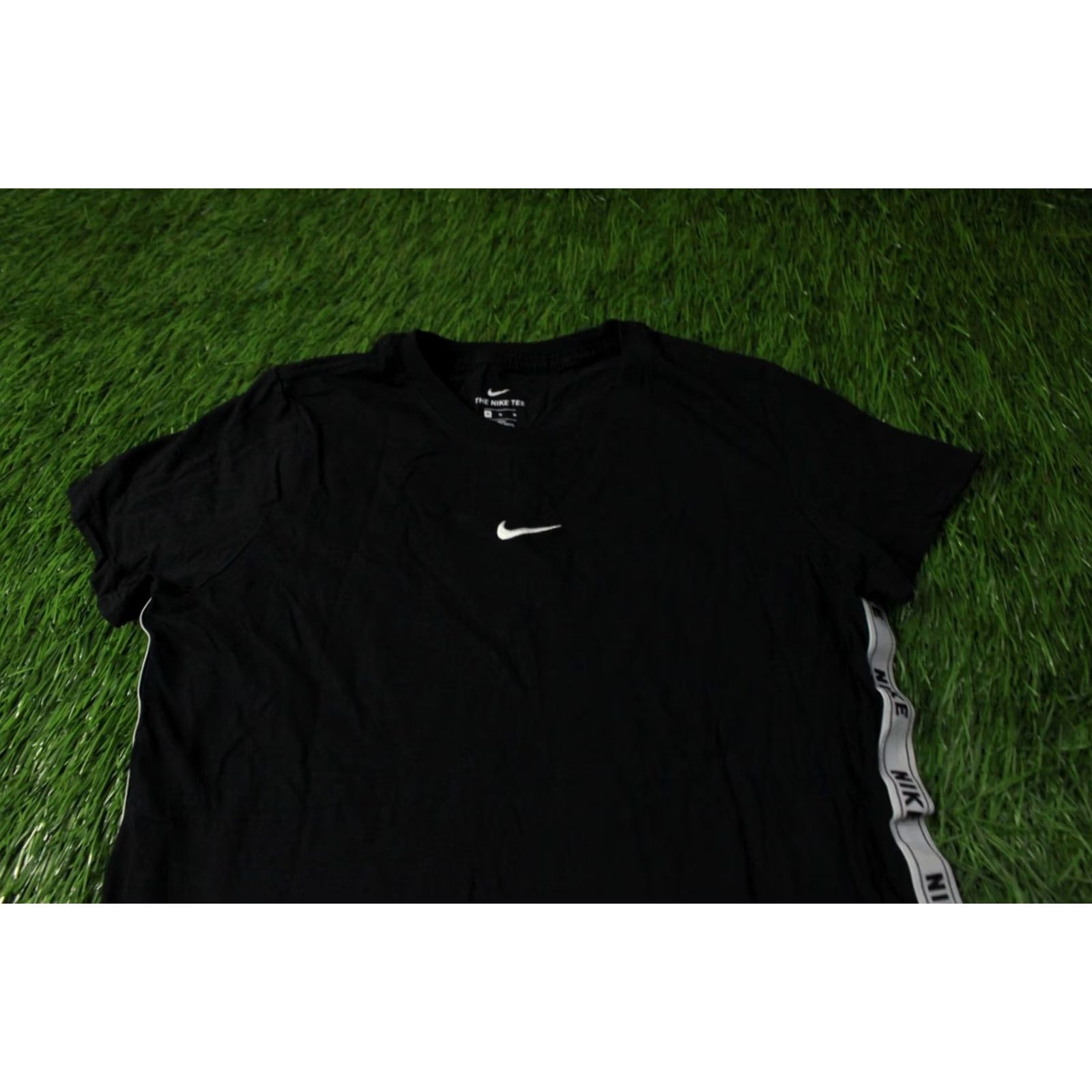 Nike NIKE Shirt Women T-Shirt Jersey Tee 2019 Casual Size M Black and White Logo Short Sleeve Vintage No Size M / US 6-8 / IT 42-44 - 2 Thumbnail