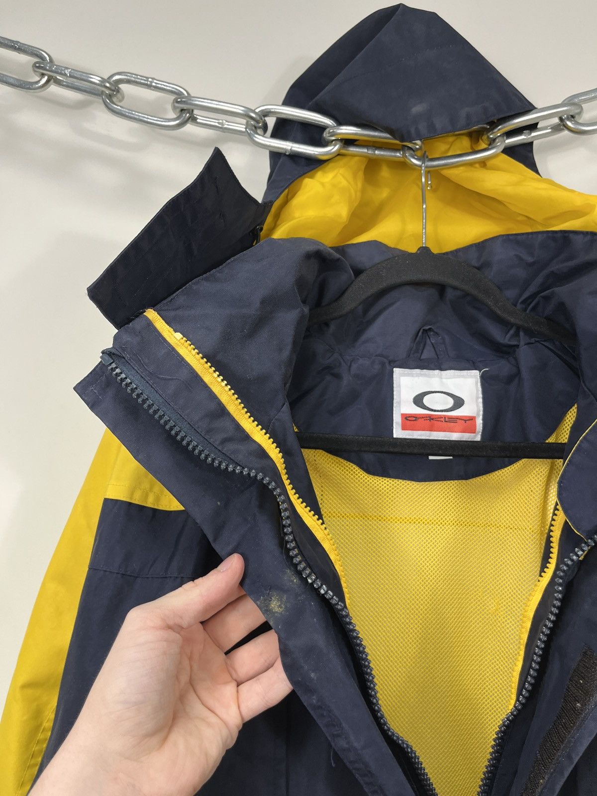 Oakley Vintage Oakley 90s Tech Hooded Outdoor Windbreaker Jacket Size US M / EU 48-50 / 2 - 17 Thumbnail