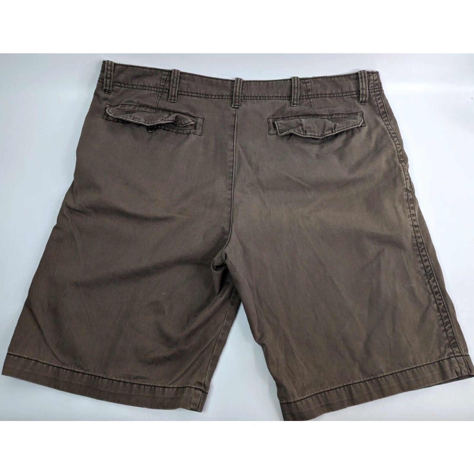Old Navy Old Navy Brown Chino Shorts Men 42 Flat Front 100% Cotton Size US 42 / EU 58 - 2 Thumbnail