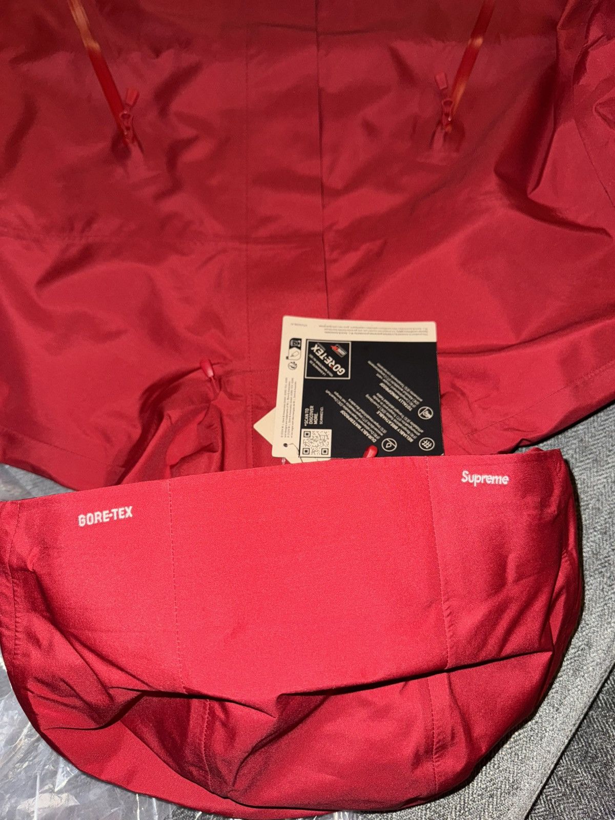 Supreme Supreme GORE-TEX Ghostface® Scream Shell Jacket Size US S / EU 44-46 / 1 - 17 Thumbnail