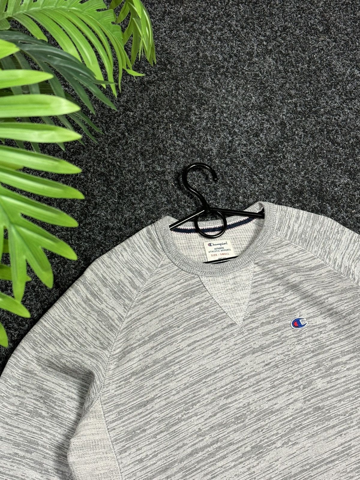 Champion Champion Authentic Athletics Apparel Size S USA style Size US S / EU 44-46 / 1 - 3 Thumbnail