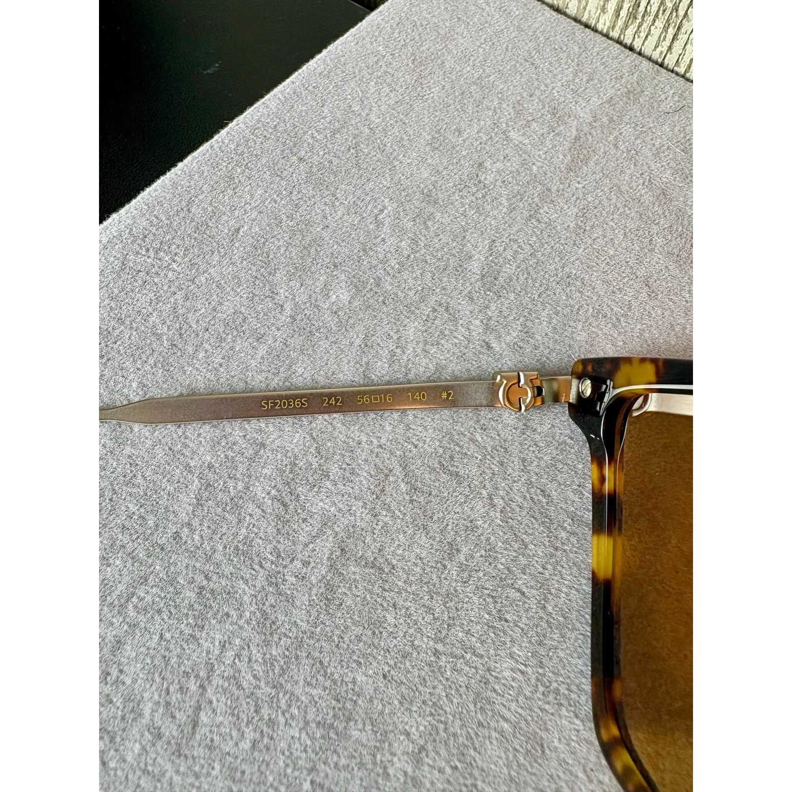 Salvatore Ferragamo Stunning Salvatore Ferragamo Butterfly Sunglasses SF2036S Size ONE SIZE - 5 Thumbnail