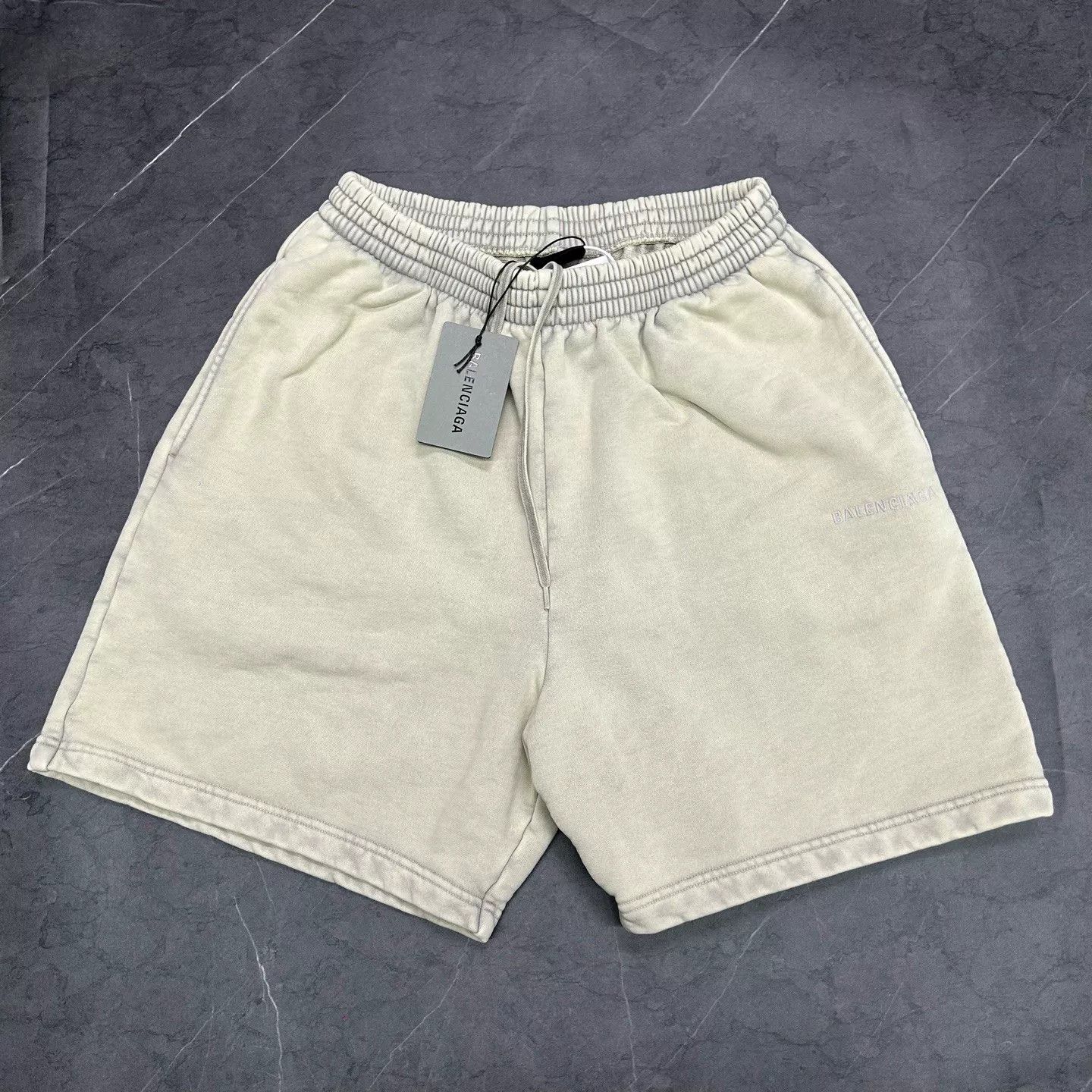 Balenciaga Balenciaga 25 Distressed Logo Shorts Size US 32 / EU 48 - 1 Thumbnail