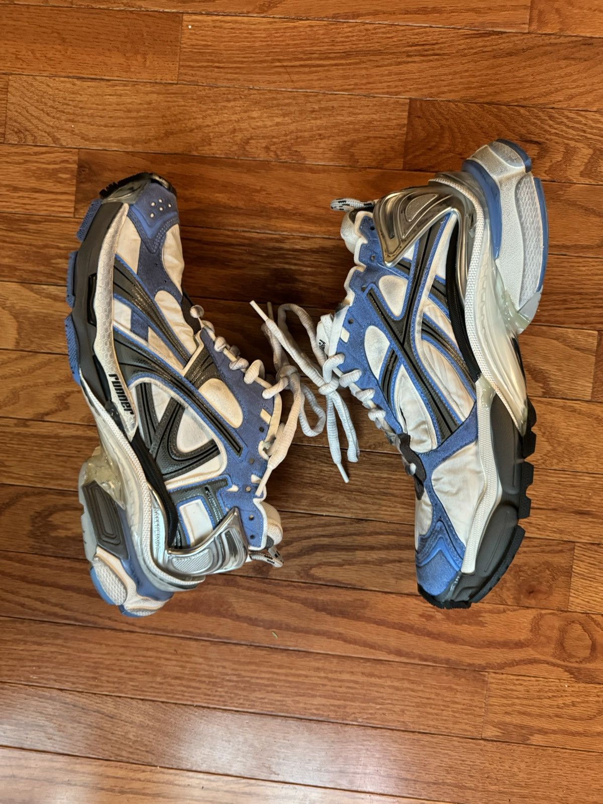 Balenciaga Runner