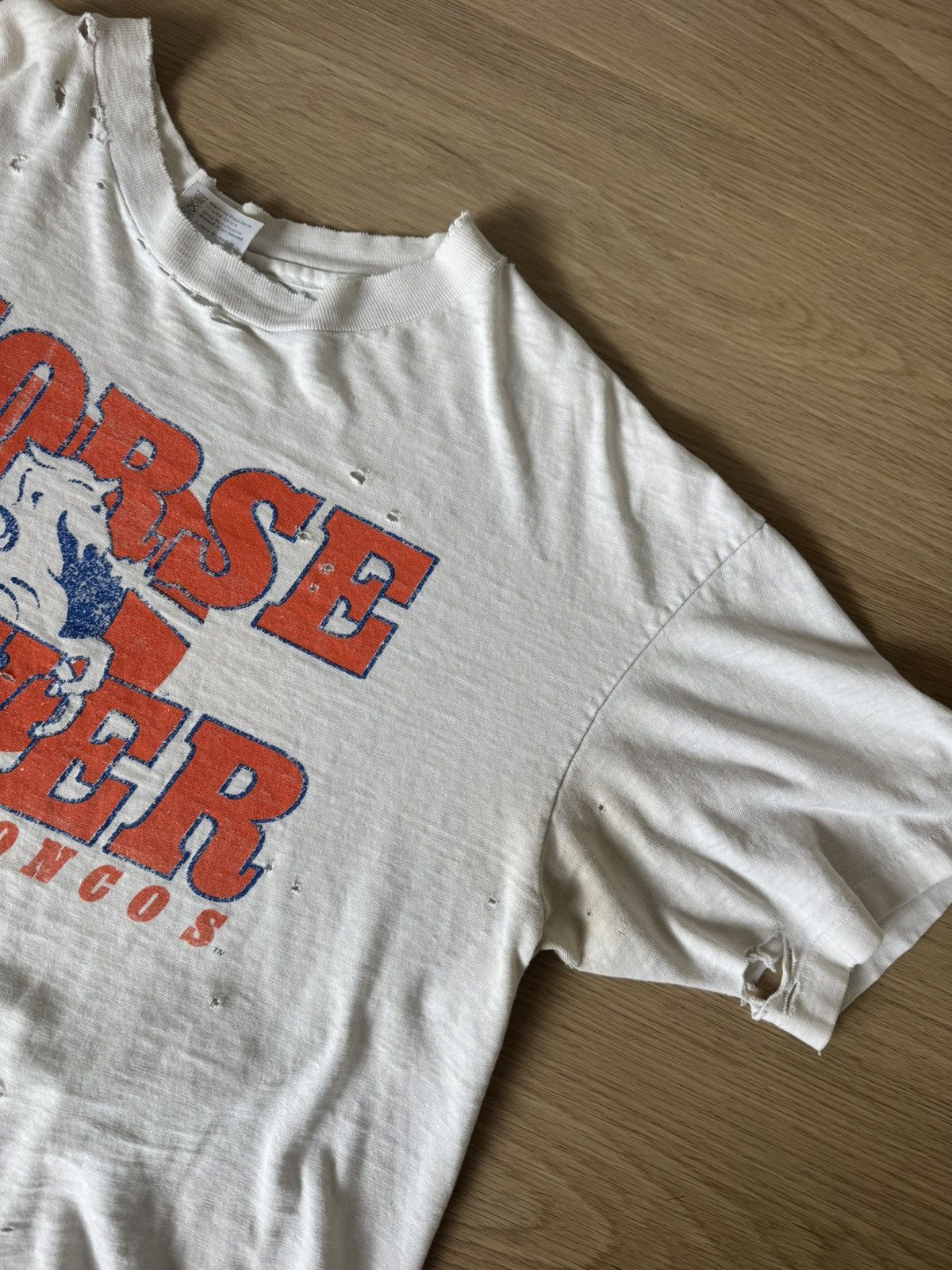 Vintage Vintage 80s Hanes Cropped Horse Power Broncs Tshirt Size US XL / EU 56 / 4 - 4 Thumbnail