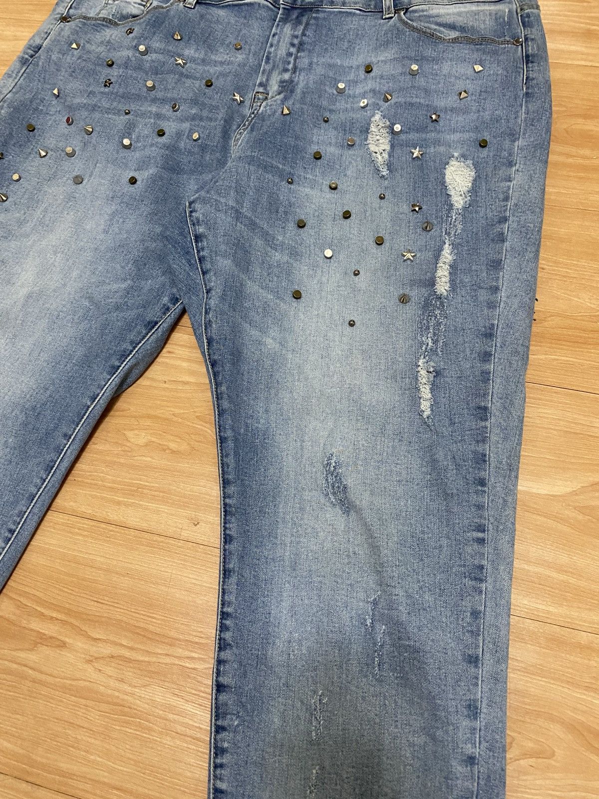 If Six Was Nine Punk Distressed Studded Jeans –Ripped Denim with Metal Rivet Size US 42 / EU 58 - 3 Thumbnail