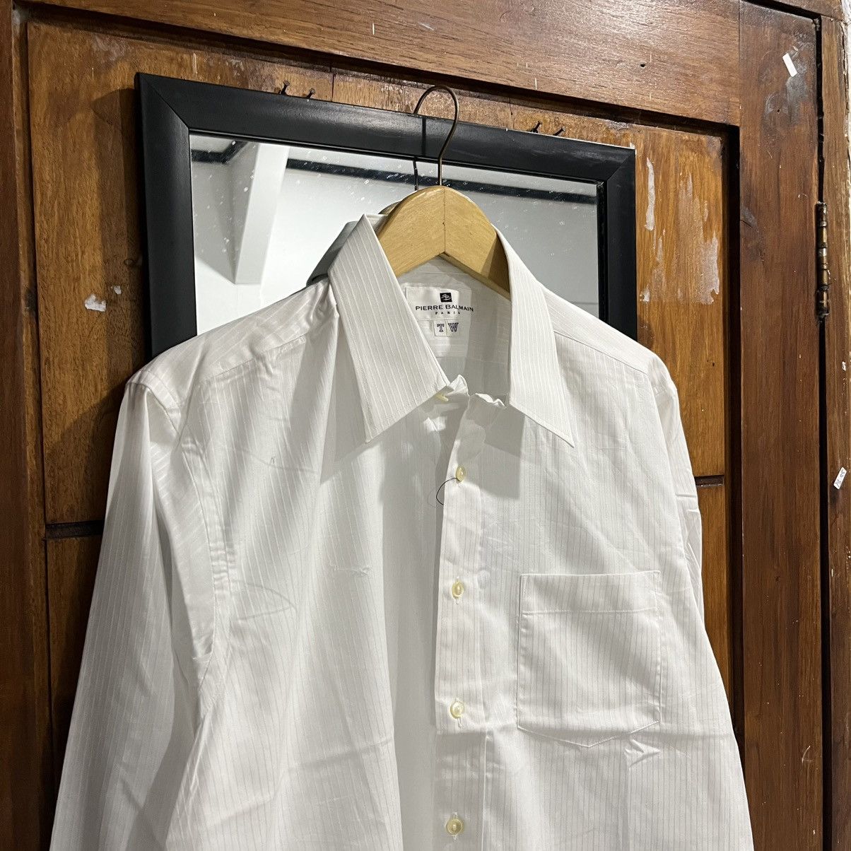 Pierre Balmain Pierre Balmain - White Minimalist Formal Shirt Size US L / EU 52-54 / 3 - 3 Thumbnail