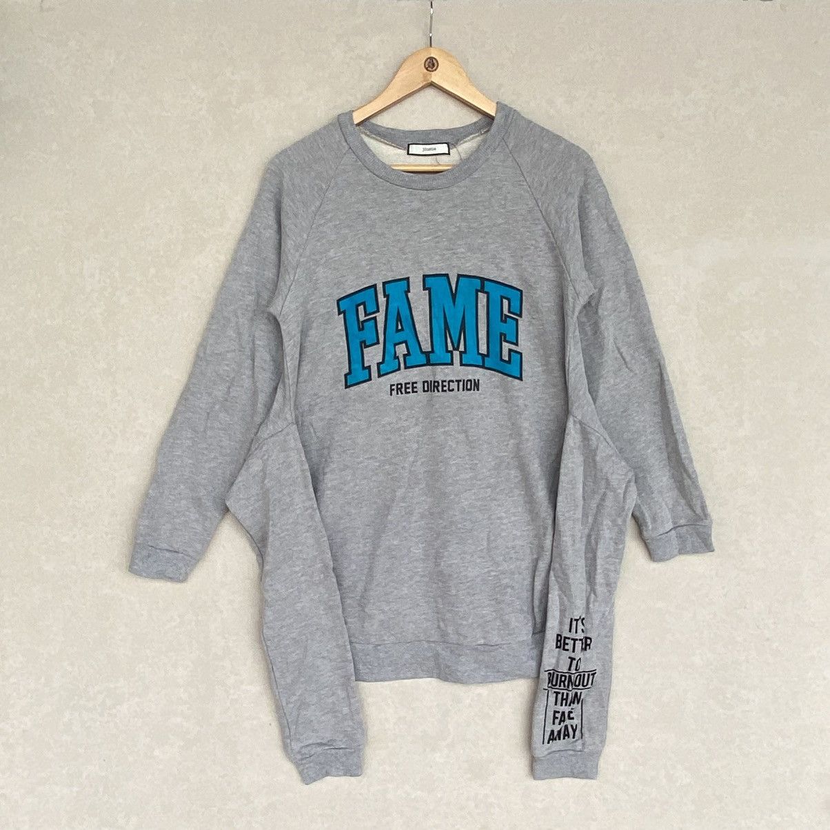 Vintage Fame Free Direction Printed Crewneck Sweatshirt Gray
