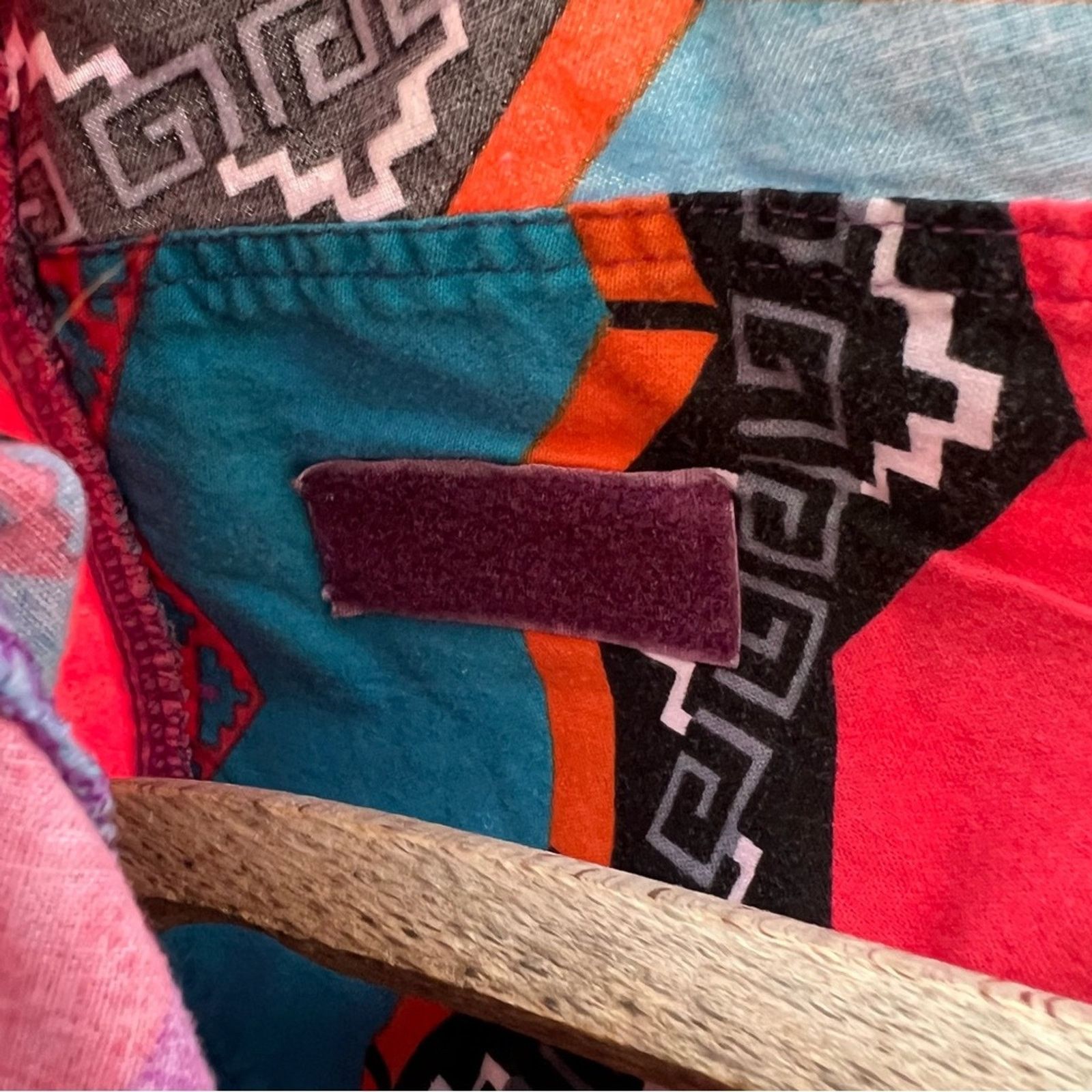 Wrangler Wrangler Neon Aztec Southwest Stripe Boho long sleeve shirt Size M / US 6-8 / IT 42-44 - 4 Thumbnail