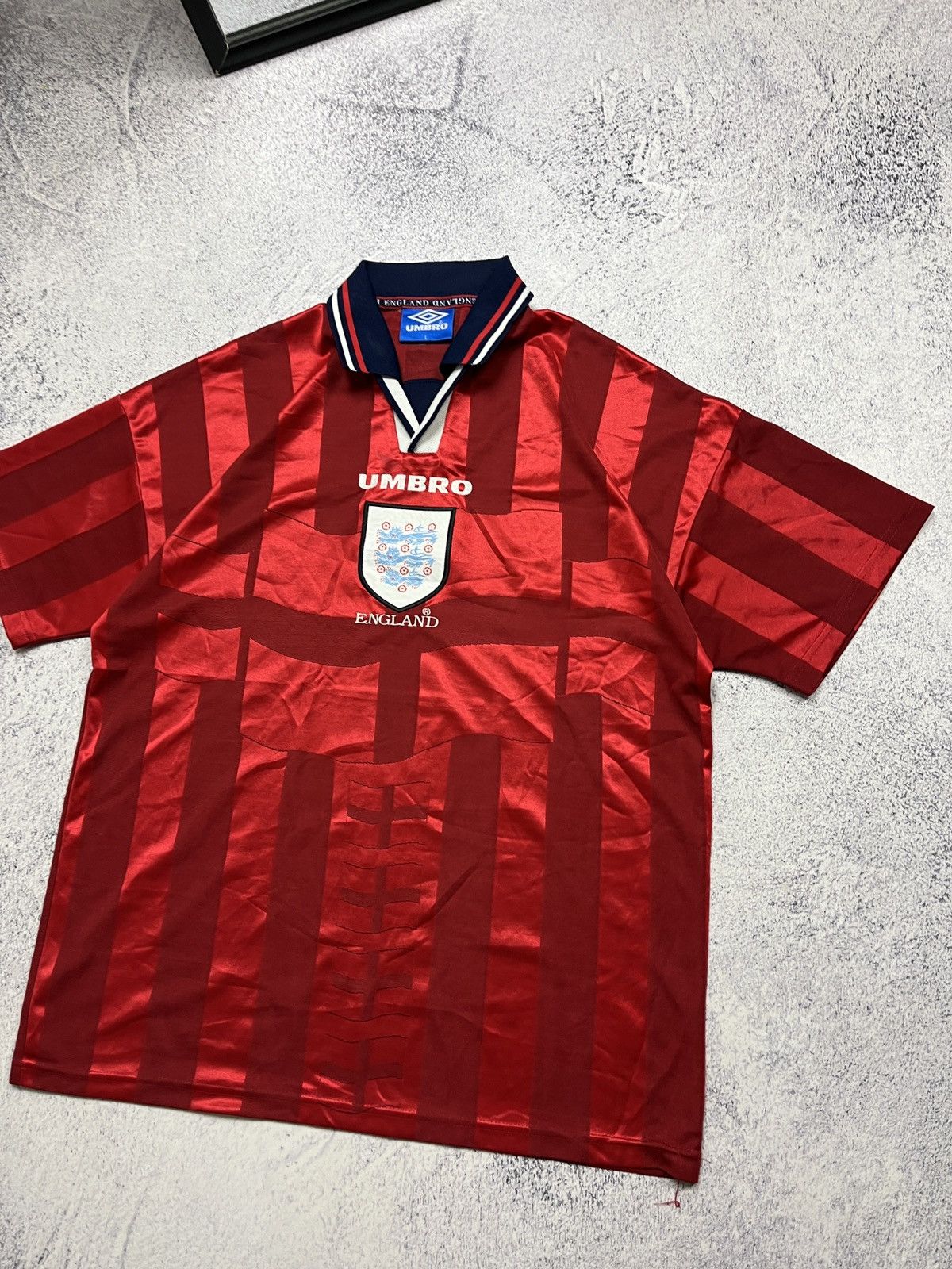 Umbro Vintage Umbro England 1997 Away Retro Soccer Jersey Shirt Size US L / EU 52-54 / 3 - 3 Thumbnail