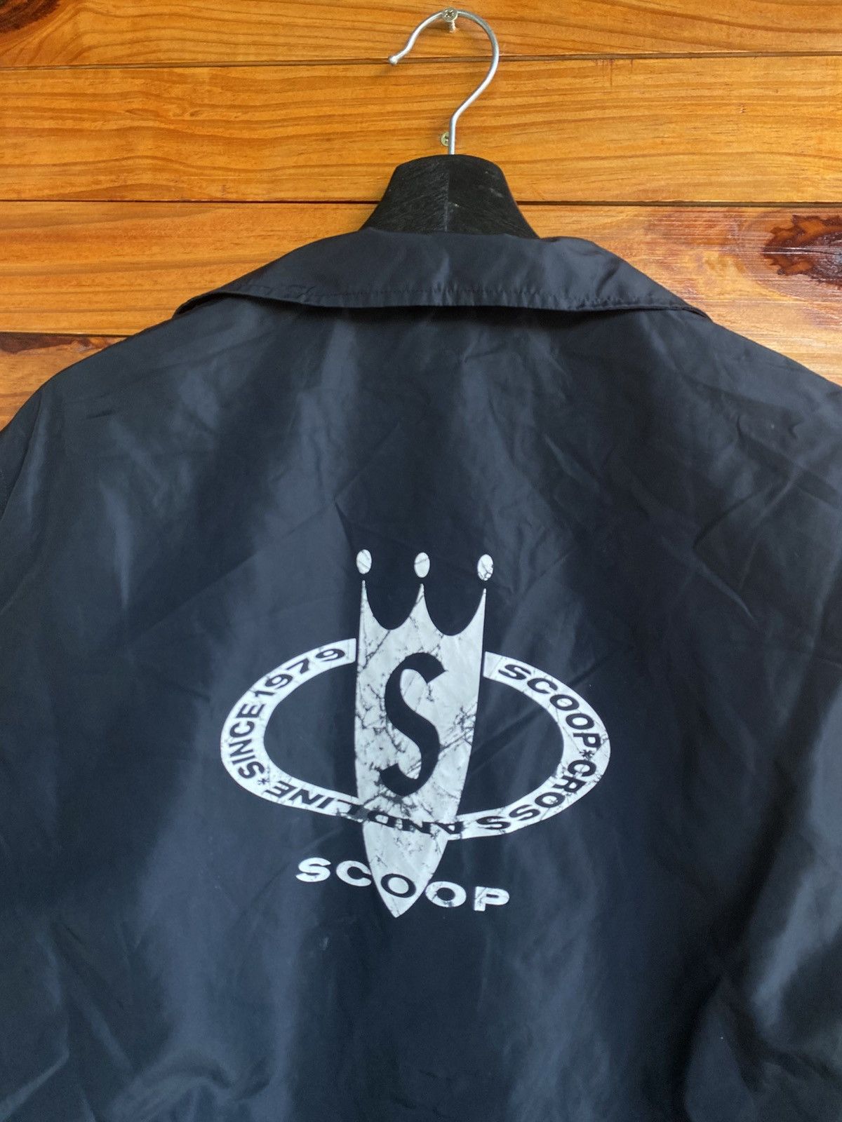 SCOOP Vintage Scoop Black Nylon Coach Jacket with Crown Logo Size US M / EU 48-50 / 2 - 6 Thumbnail