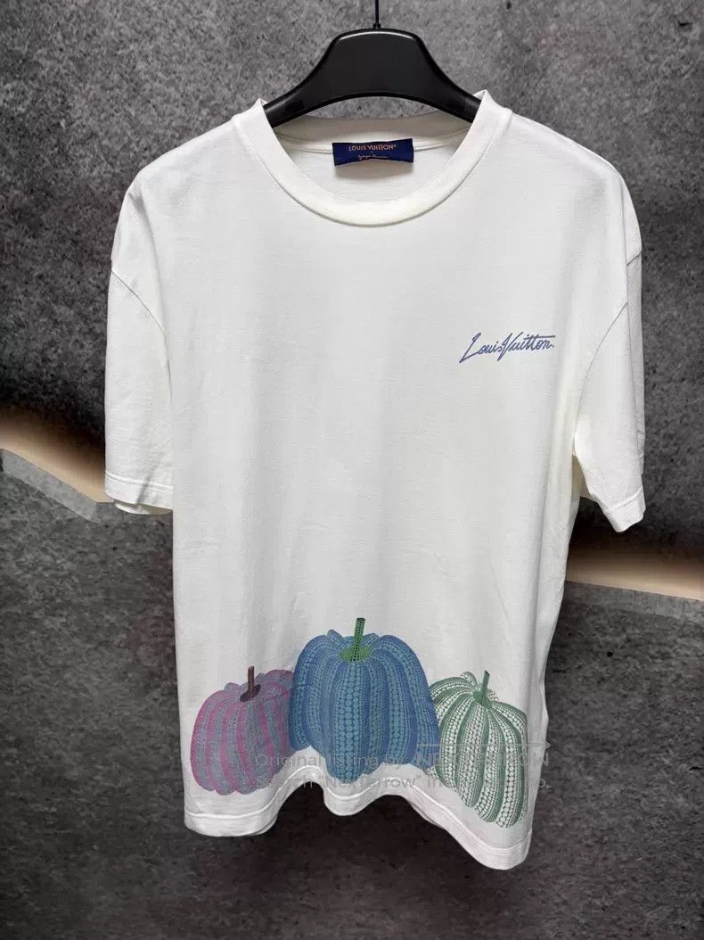 Louis Vuitton Louis Vuitton Yayoi Kusama Signature Pumpkin Short Sleeves Size US L / EU 52-54 / 3 - 1 Thumbnail