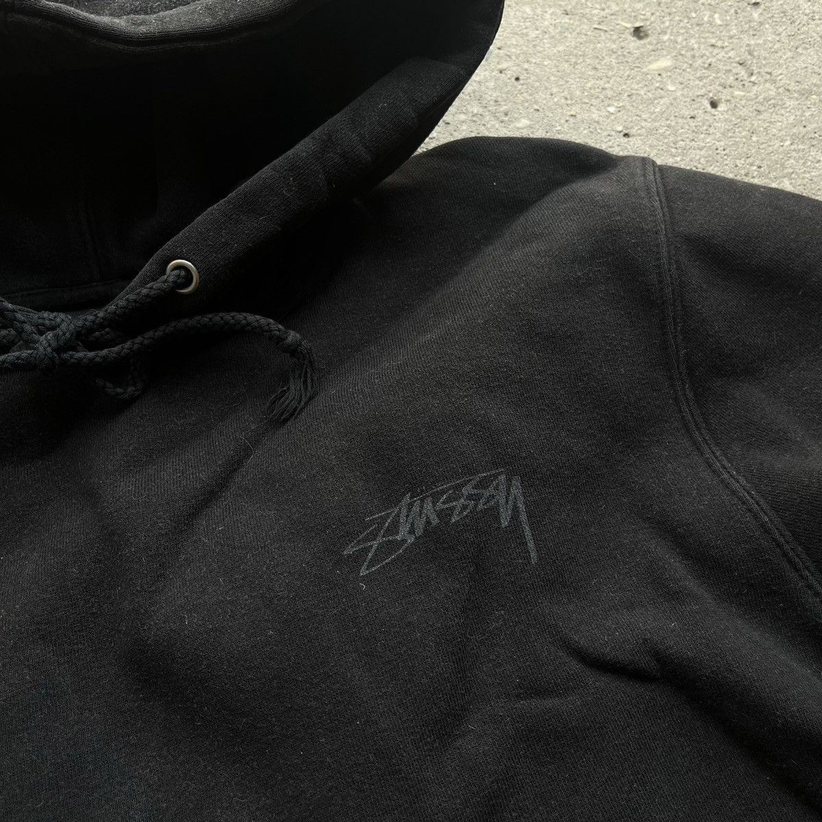Stussy Stussy black graffiti back logo hoodie sweatshirt Size US M / EU 48-50 / 2 - 4 Thumbnail