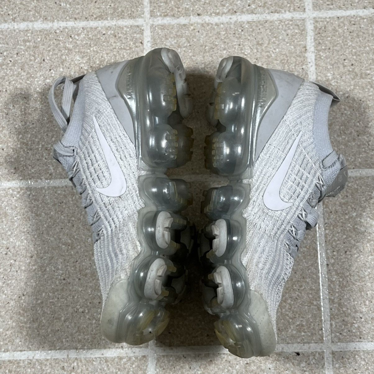 Nike Nike Air VaporMax Flyknit 3 Pure Platinum Athletic Shoes m Size US 7 / IT 37 - 7 Thumbnail
