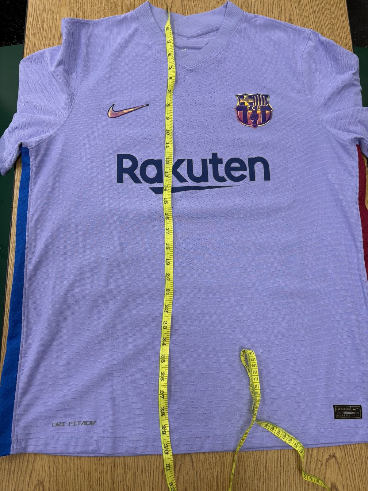 Nike Nike 2021/22 FC Barcelona Authentic Away Jersey Size US XL / EU 56 / 4 - 6 Thumbnail