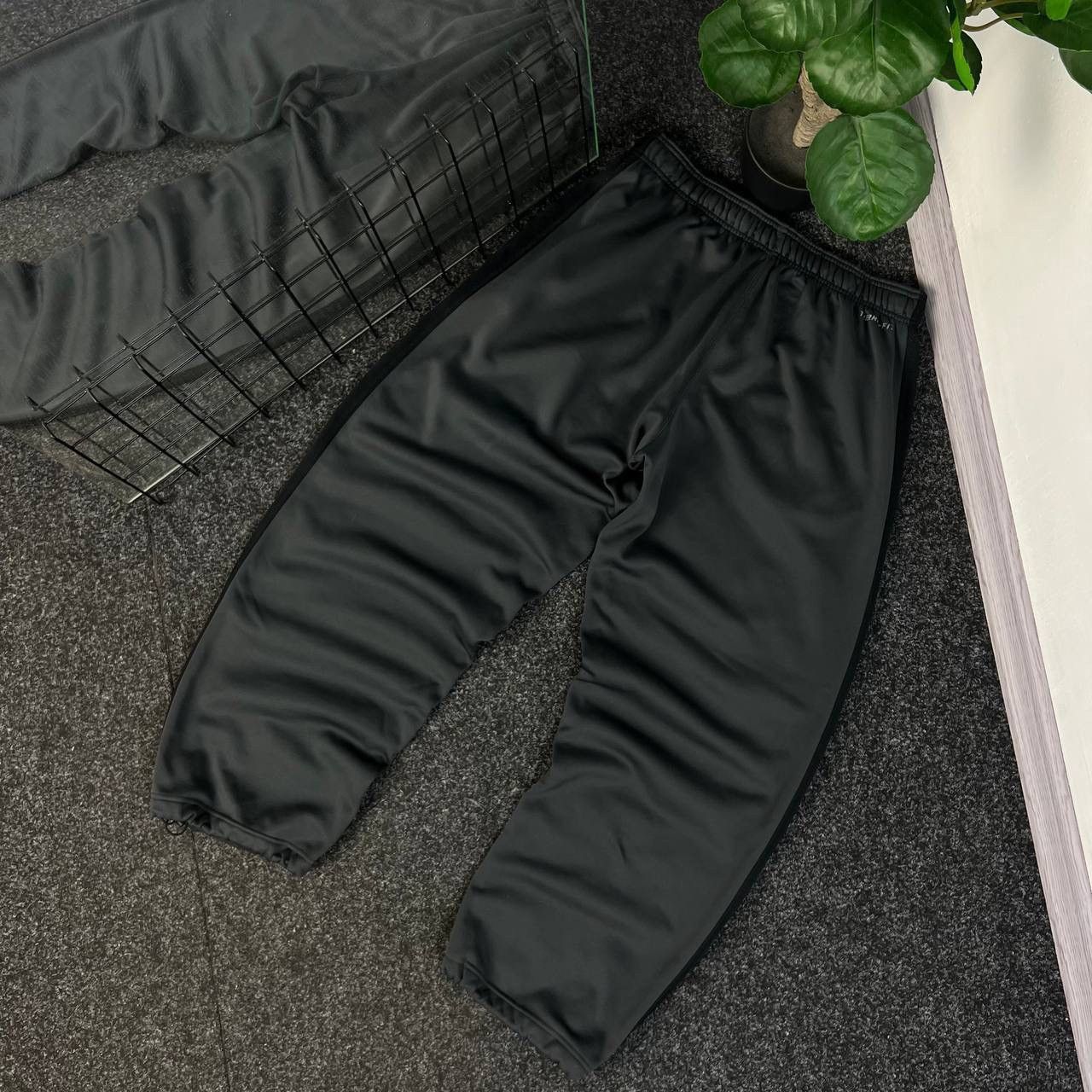 Nike Nike sweatpants parachute baggy fit jogger drill pants sk8 Size US 34 / EU 50 - 2 Thumbnail