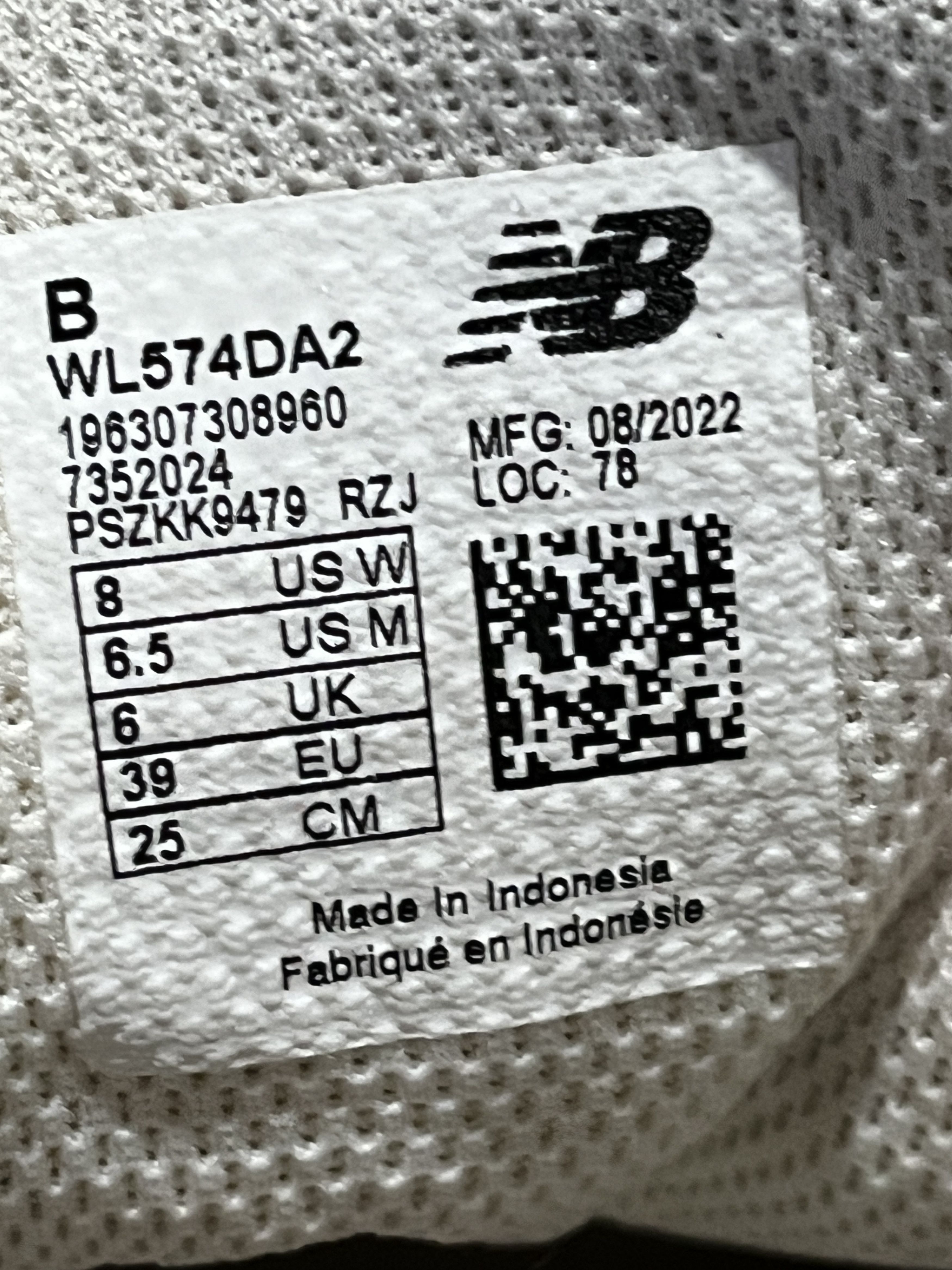 New Balance New Balance Purple and White Sneakers SZ8 Size US 8 / IT 38 - 5 Thumbnail