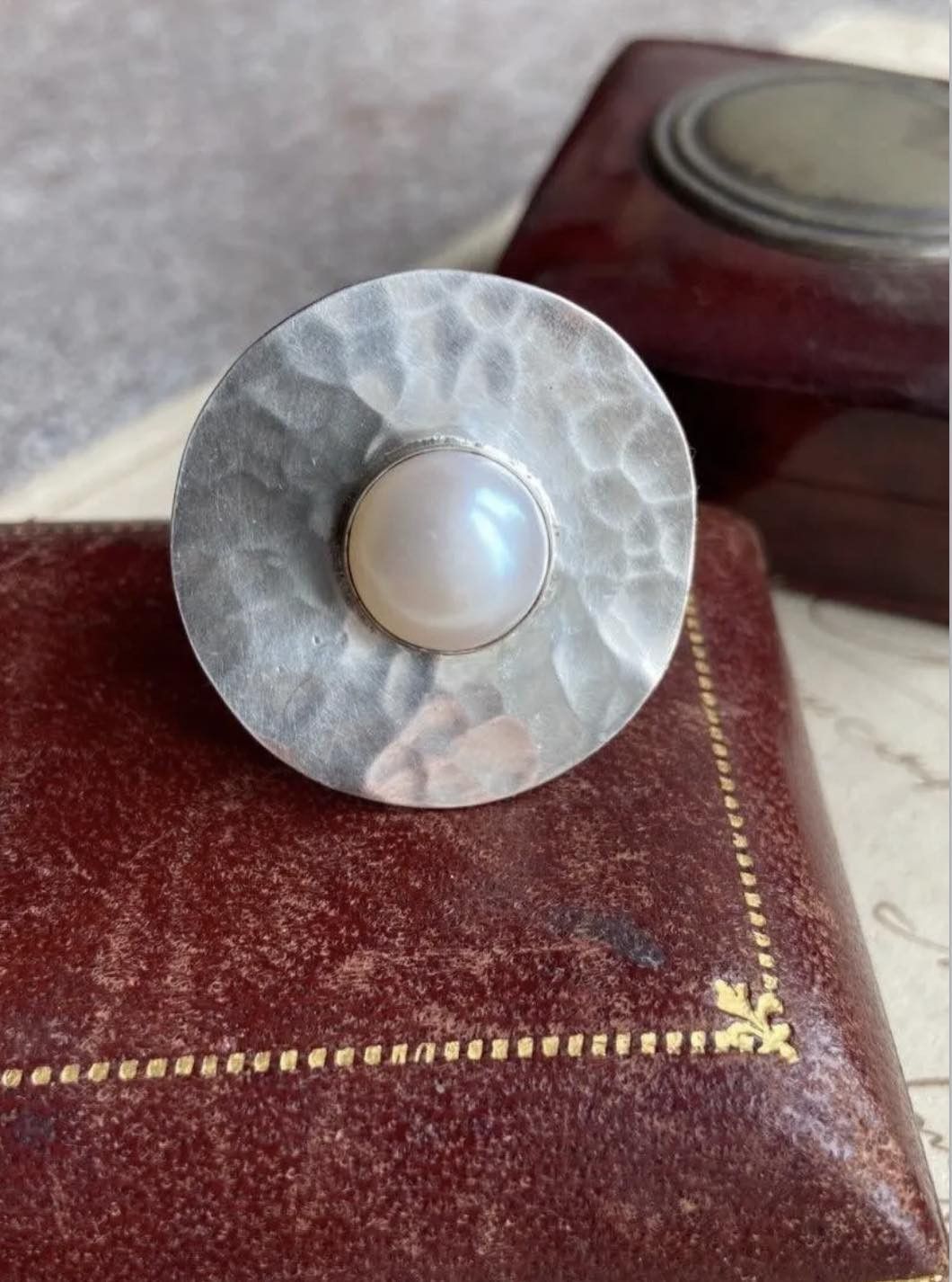 Vintage Jewelry Ring Sterling Silver Mother of Pearl Size 8