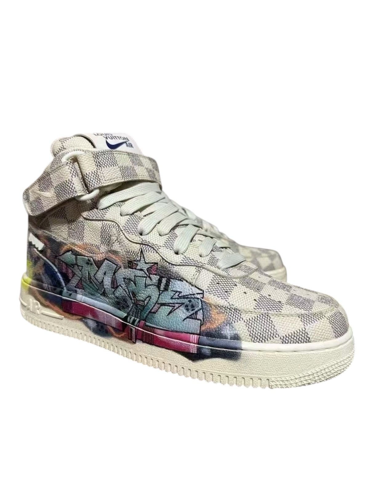 Louis Vuitton Louis Vuitton X Nike X Off White 9.5 Air Force 1 Graffiti Size US 9.5 / EU 42-43 - 3 Thumbnail