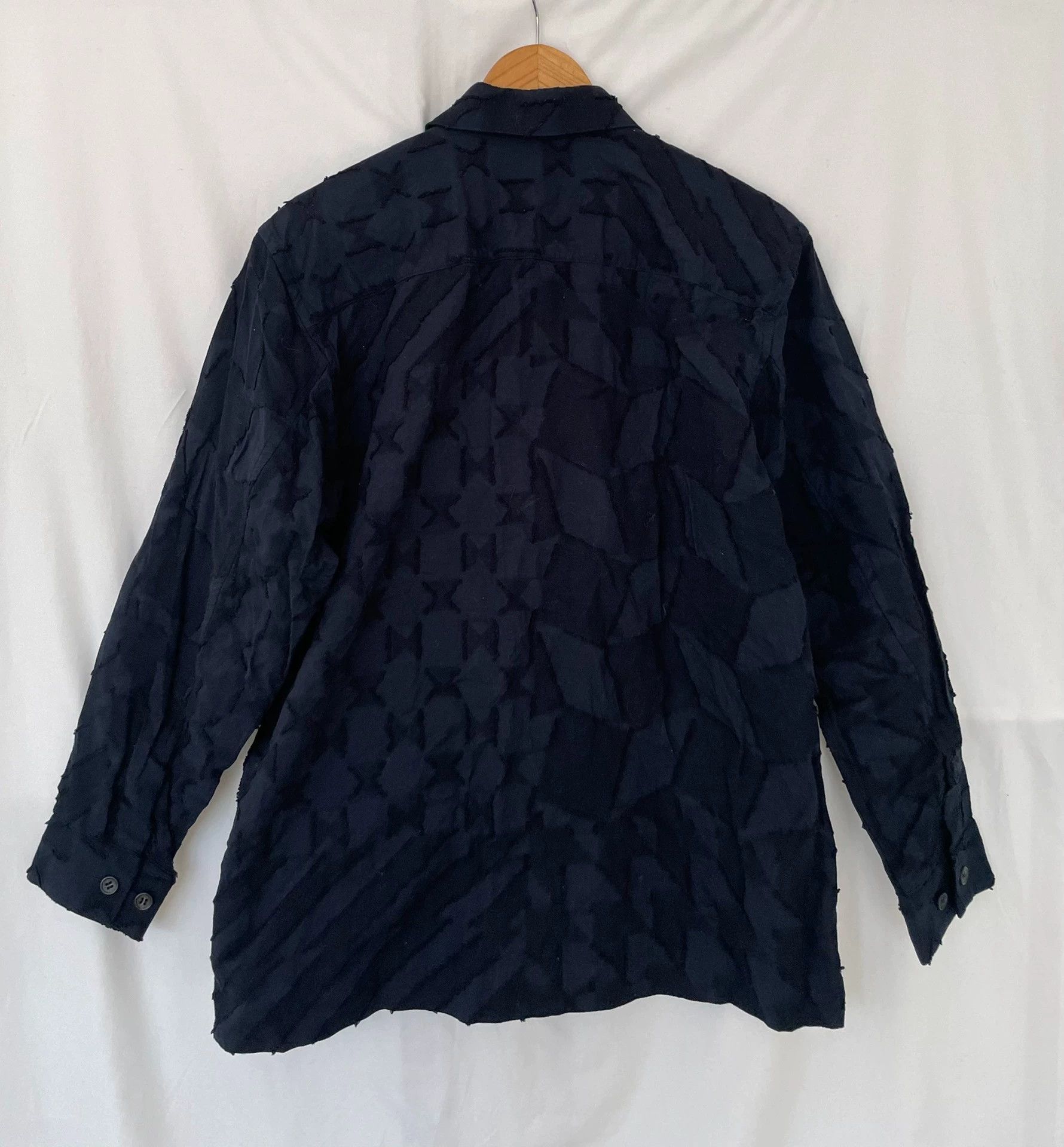 Issey Miyake Issey Miyake Men's Appliqué Shirt Size US M / EU 48-50 / 2 - 2 Thumbnail
