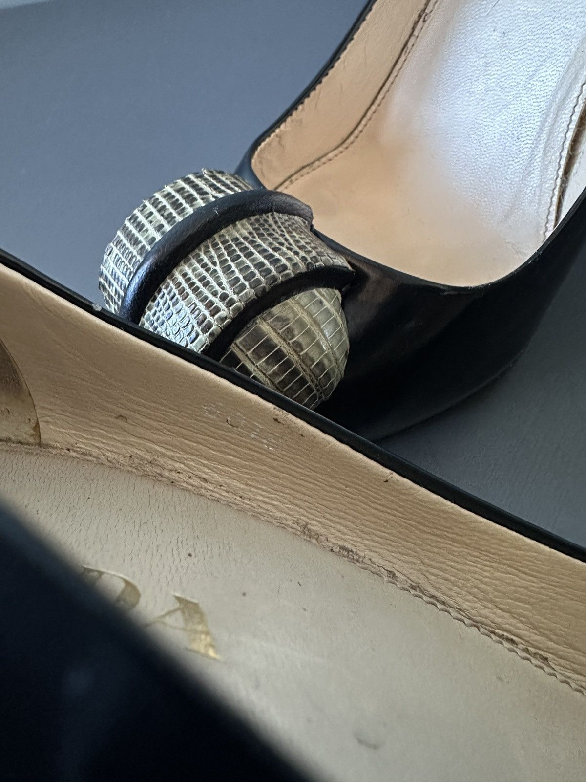 Prada Prada Milano Black Patent Leather Pumps Croc Cap Toe Heels Size US 8 / IT 38 - 7 Thumbnail