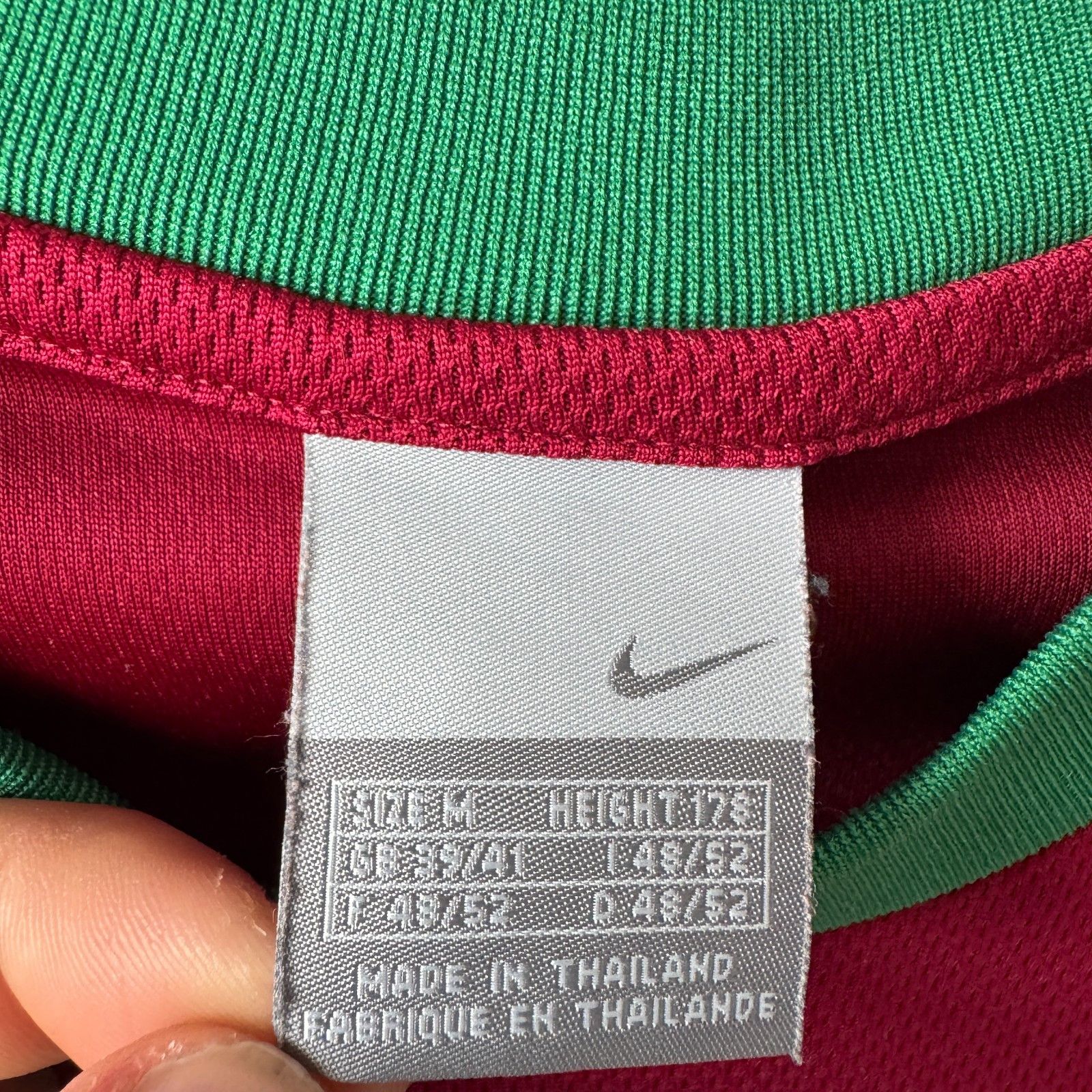 Nike Vintage Nike Cristiano Ronaldo 17 Soccer Jersey Football Size US M / EU 48-50 / 2 - 7 Thumbnail