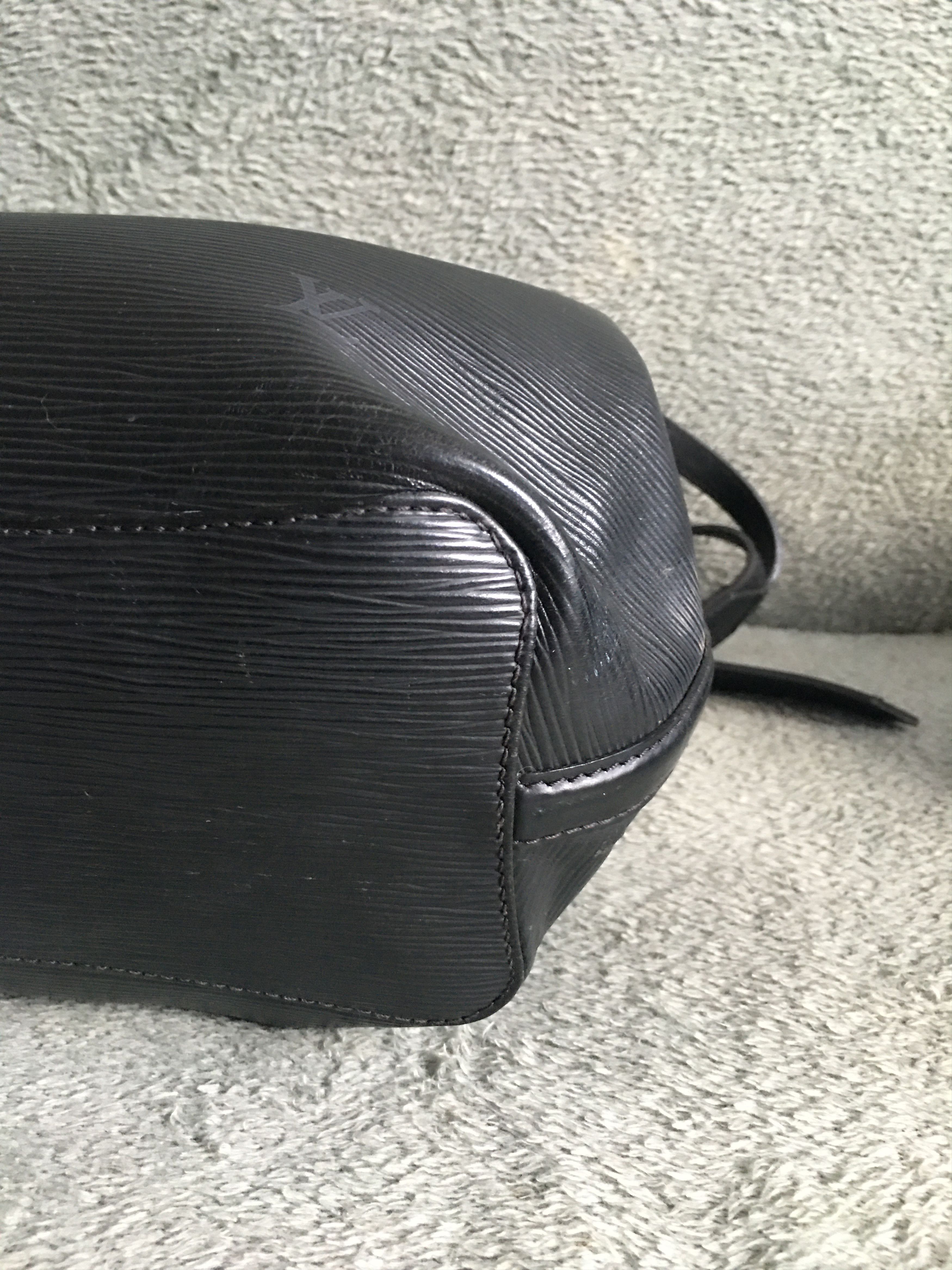 Louis Vuitton Louis Vuitton Epi Mandara Leather Black Shoulder Bag Size ONE SIZE - 11 Thumbnail