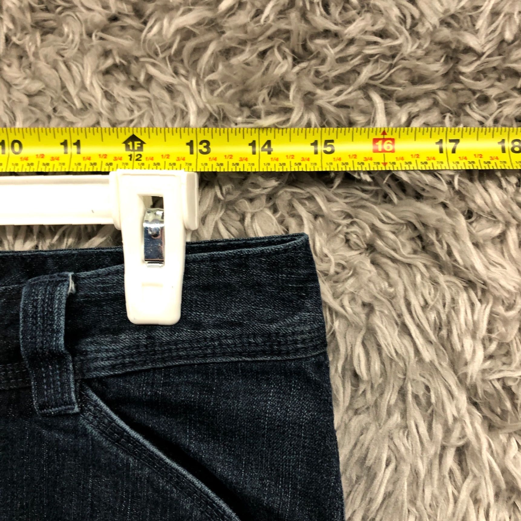 Vintage Woolrich Jeans Capri Women Regular Denim Blue 28 4 Mid Rise 5-Pocket Distressed No Vintage No Size 27" / US 4 / IT 40 - 2 Thumbnail