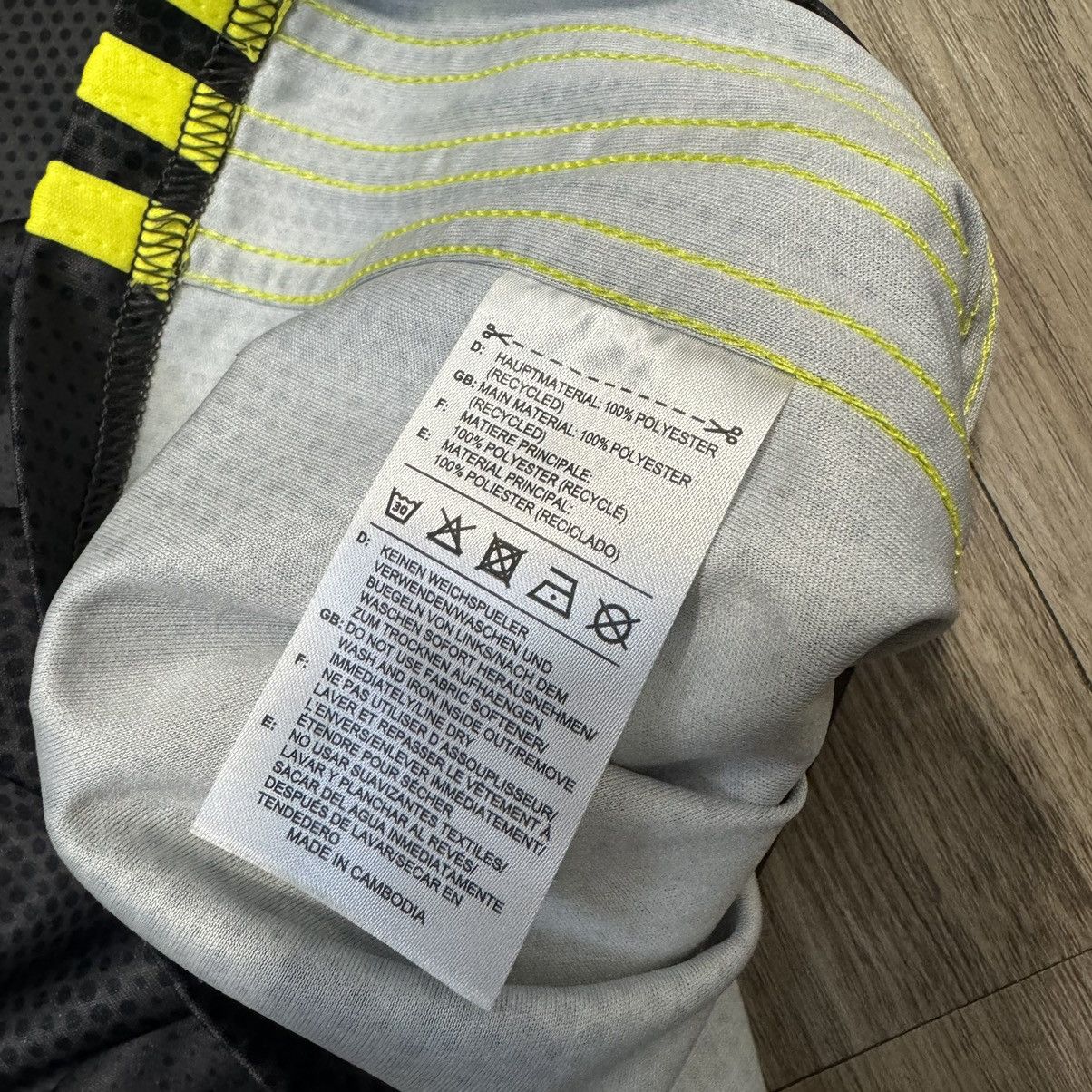 Adidas Juventus 18/19 away shirt #8 Marschisio Size US M / EU 48-50 / 2 - 8 Thumbnail