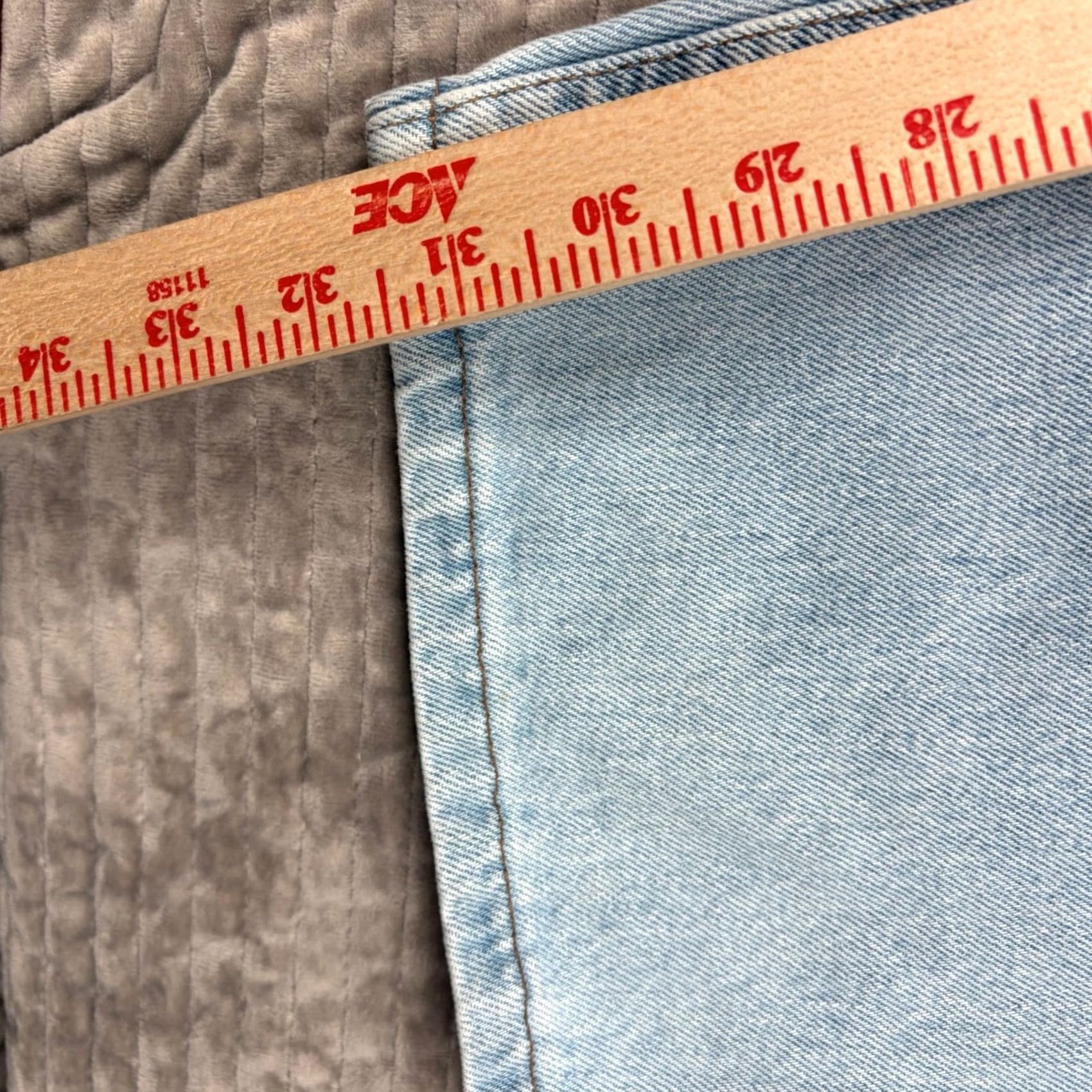 Levi's Vintage Levi'S SilverTab Loose Fit Tapered Leg Jeans Light Wash 40x32 USA Made Denim Size US 40 / EU 56 - 4 Thumbnail