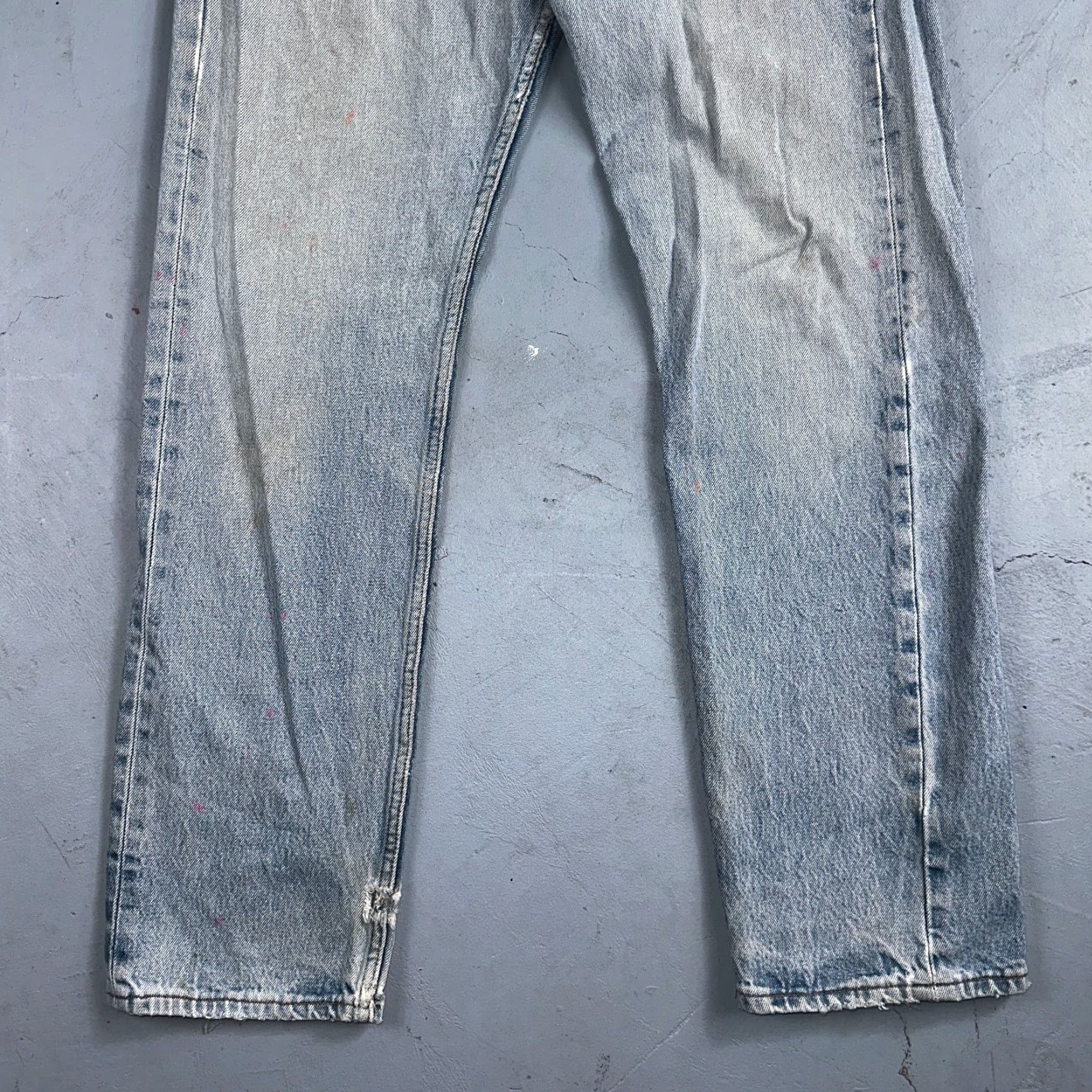 Levi's VINTAGE Levi's 501 Jeans 90s Mexico Light Blue Denim 33x34 Straight Mens Regular 30x29/34 Inseam 34 501 Series Classic Comfort Size US 33 - 3 Thumbnail