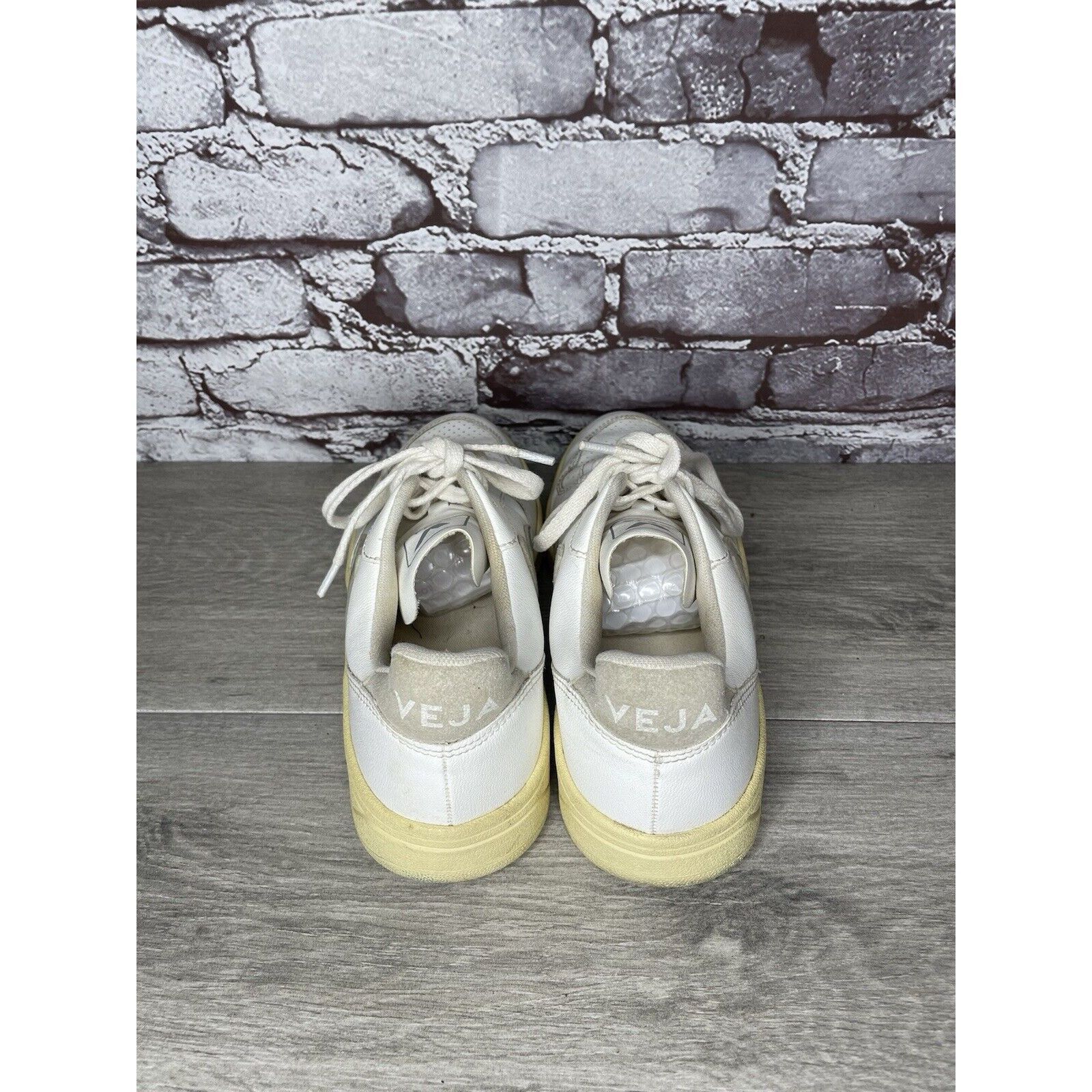 Veja L27 Veja V-12 White Leather Beige Low Top Lace Up Sneakers W Size US 9 / IT 39 - 5 Thumbnail