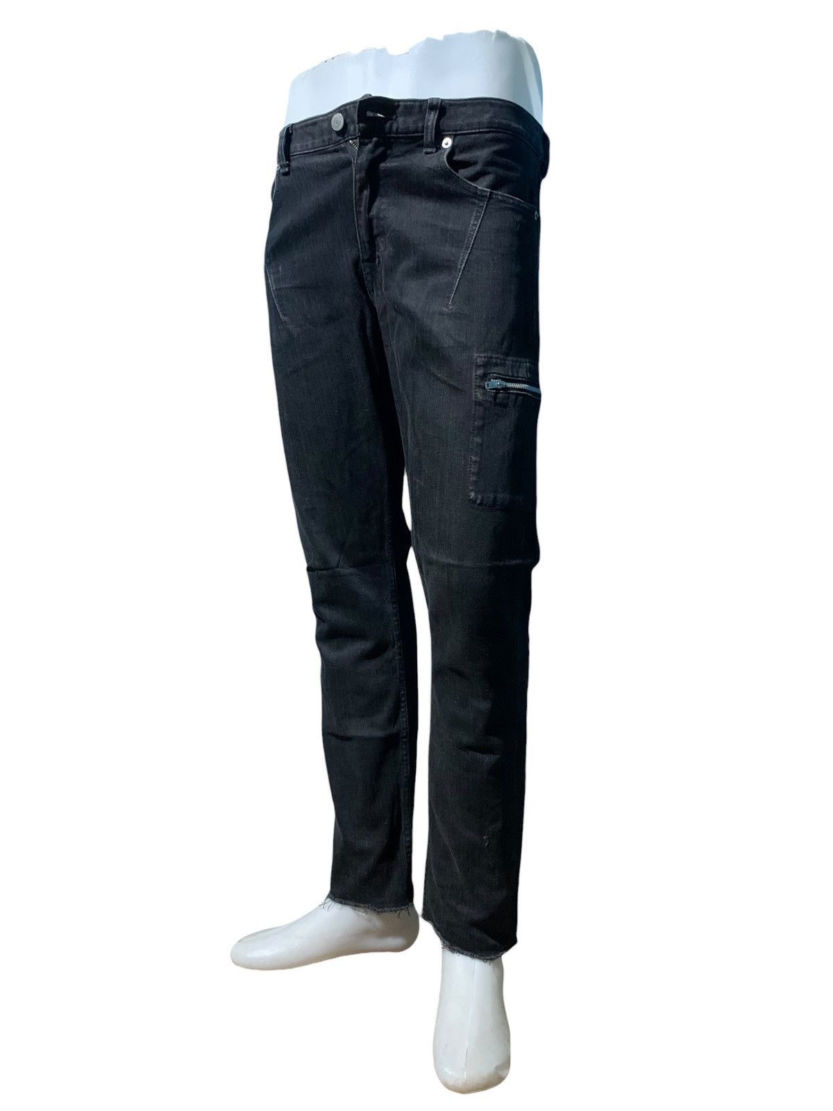 Jun Takahashi Undercover uniqlo side zipper pocket raw hem jeans Size US 32 / EU 48 - 16 Thumbnail