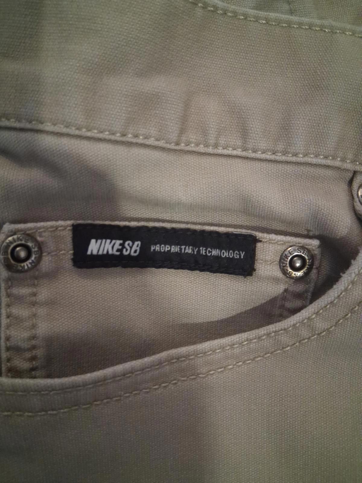 Nike Nike SB Chino Kakhis sz 34 Size US 34 / EU 50 - 5 Thumbnail