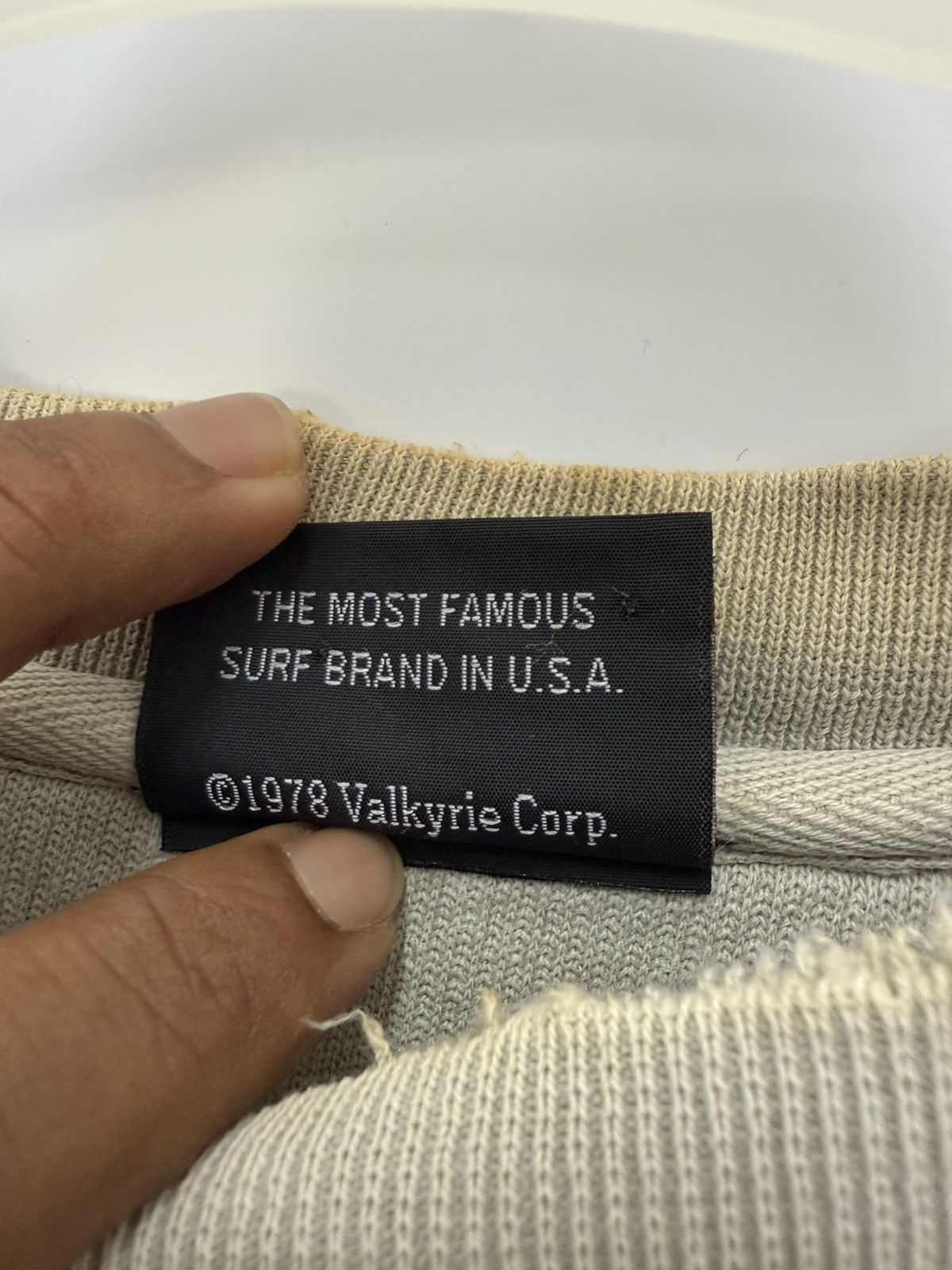 Sun Surf 🔥 Vtg 70's Bear Surfwear Distressed Sweatshirt - L Size US L / EU 52-54 / 3 - 10 Thumbnail