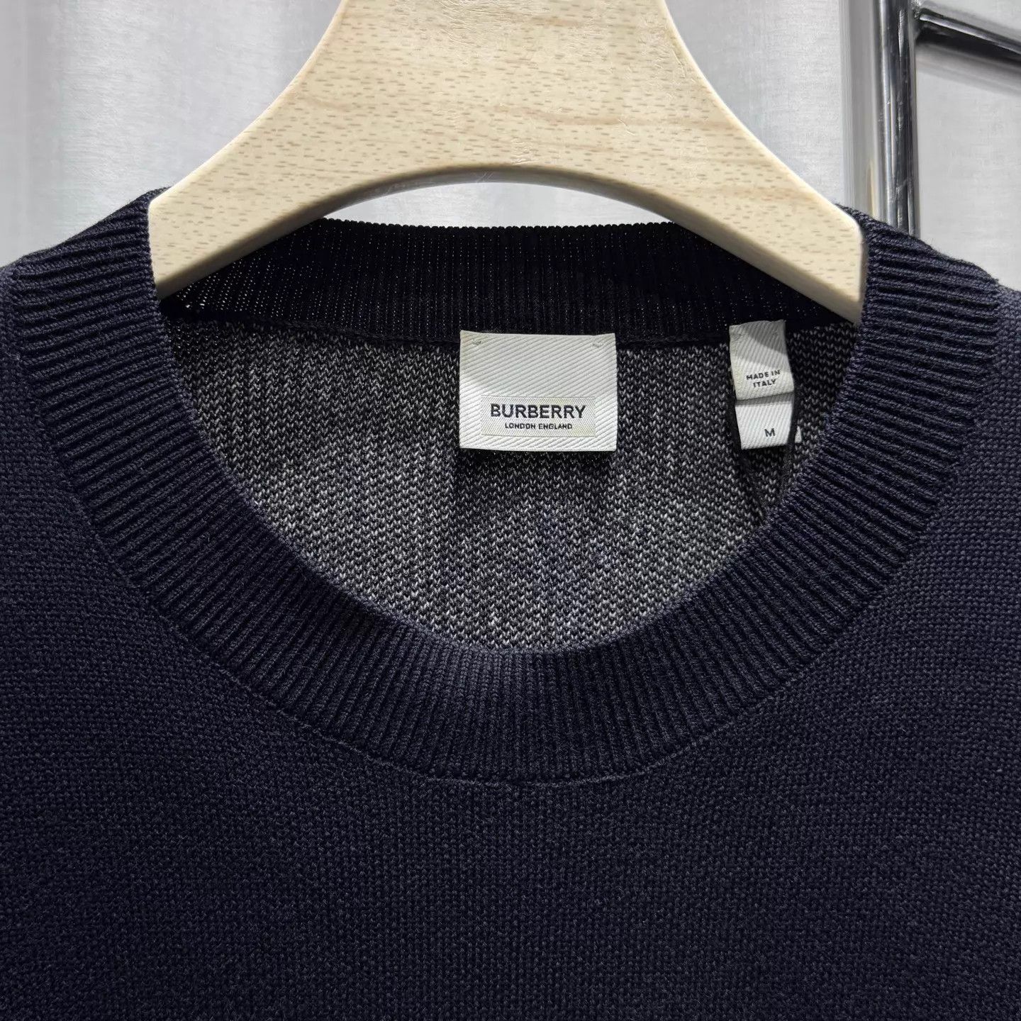 Burberry Burberry Navy Blue Wool Blend Jacquard Logo M Knit Sweater Size US M / EU 48-50 / 2 - 3 Thumbnail