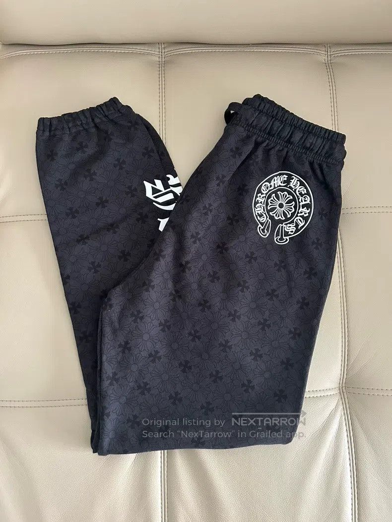 Chrome Hearts CHROME HEARTS Size M Black dark printed sweatpants Size US 31 - 1 Thumbnail