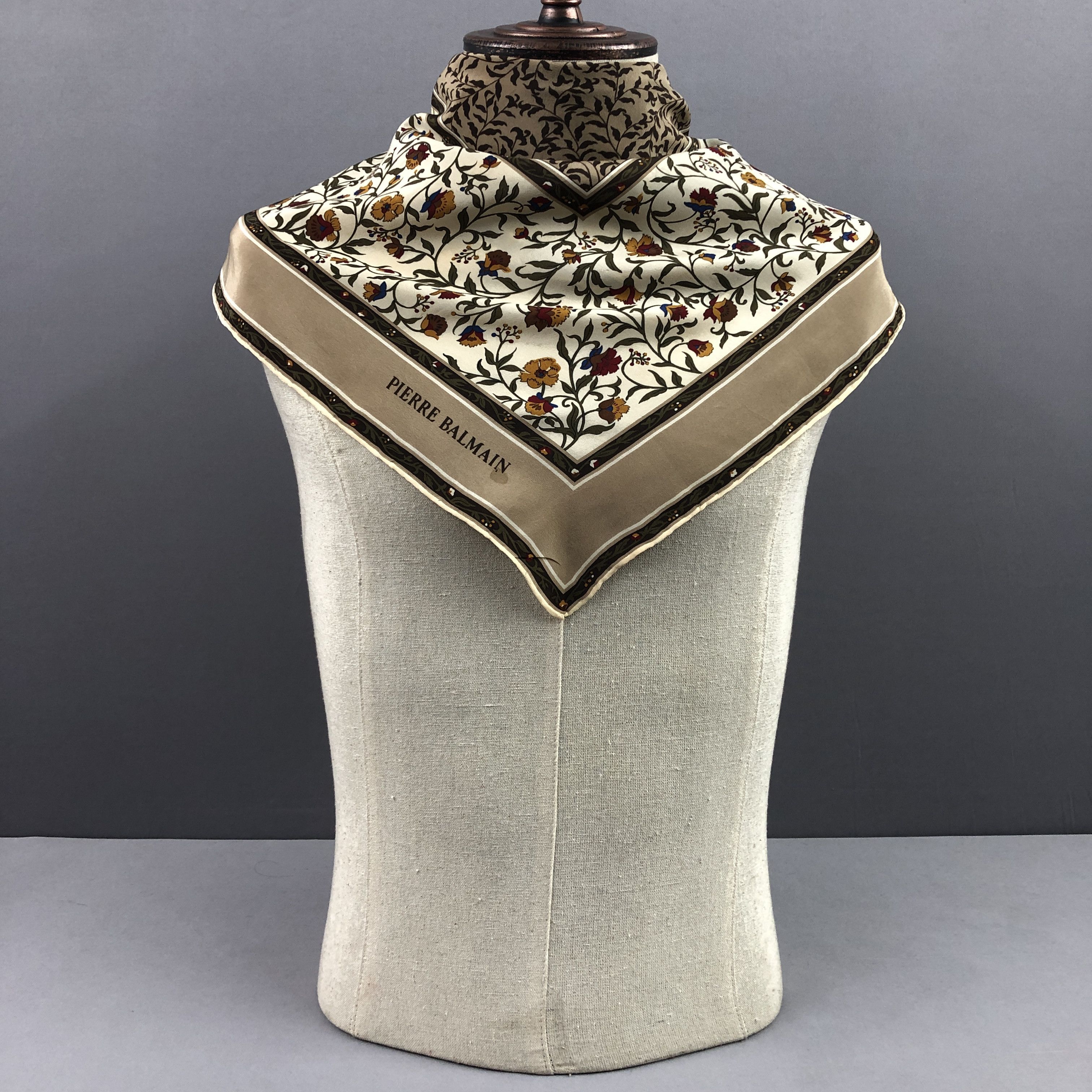 Pierre Balmain Vintage Pierre Balmain SILK Scarf Twill Stole Wraps Scarves Size ONE SIZE - 3 Thumbnail
